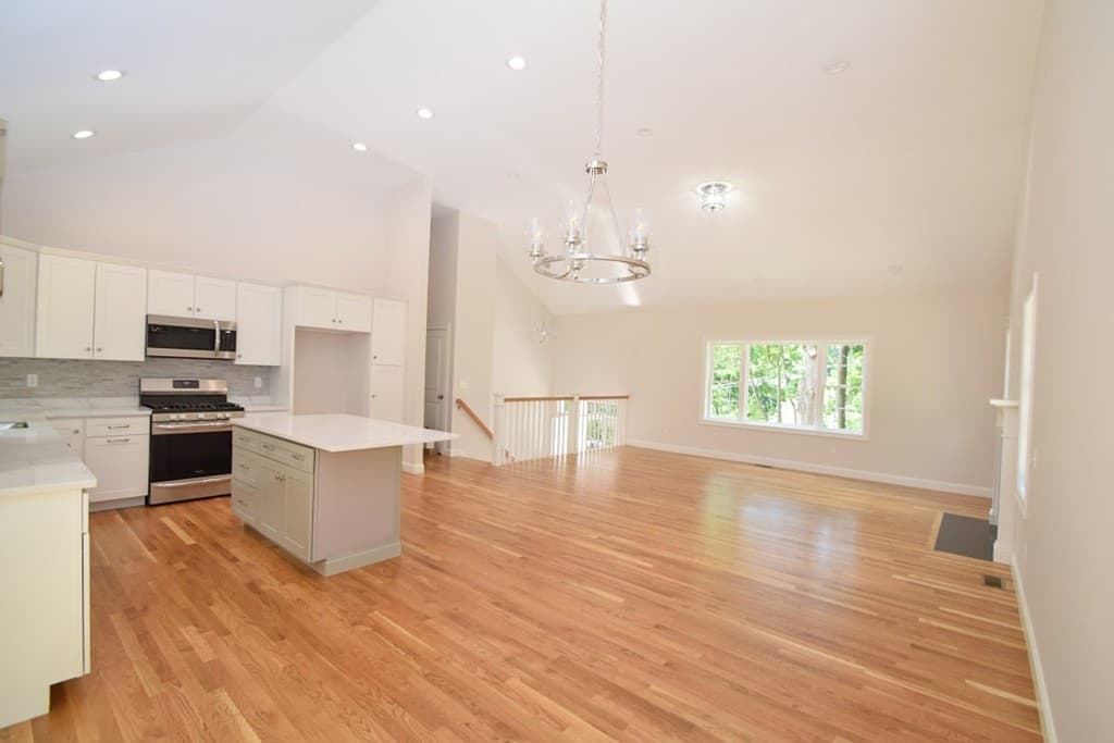 Single Family Residence at 2 Clarendon Circle Lot 7, Holbrook MA 02343, Holbrook, photo 5 of 25