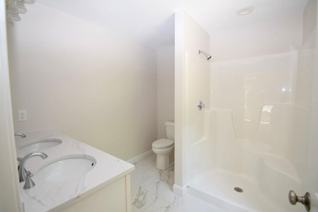 Single Family Residence at 2 Clarendon Circle Lot 7, Holbrook MA 02343, Holbrook, photo 15 of 25