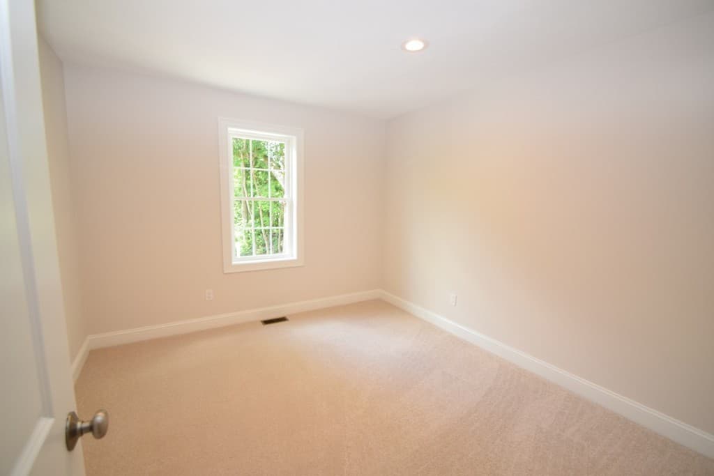 Single Family Residence at 2 Clarendon Circle Lot 7, Holbrook MA 02343, Holbrook, photo 11 of 25