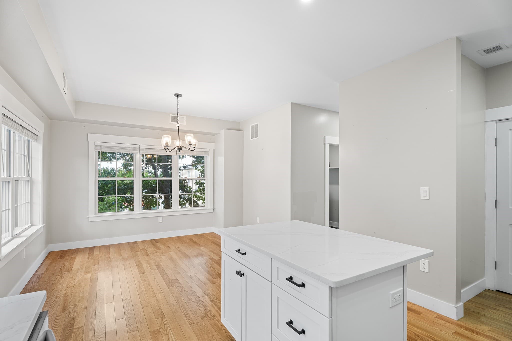 Single Family Residence at 30 Valmor St, Worcester MA 01604, Worcester, photo 5 of 35