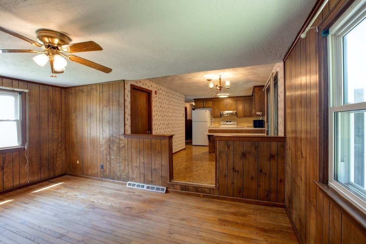 Single Family Residence at 67 Ivy Ln, Northbridge MA 01588, Northbridge, photo 7 of 27