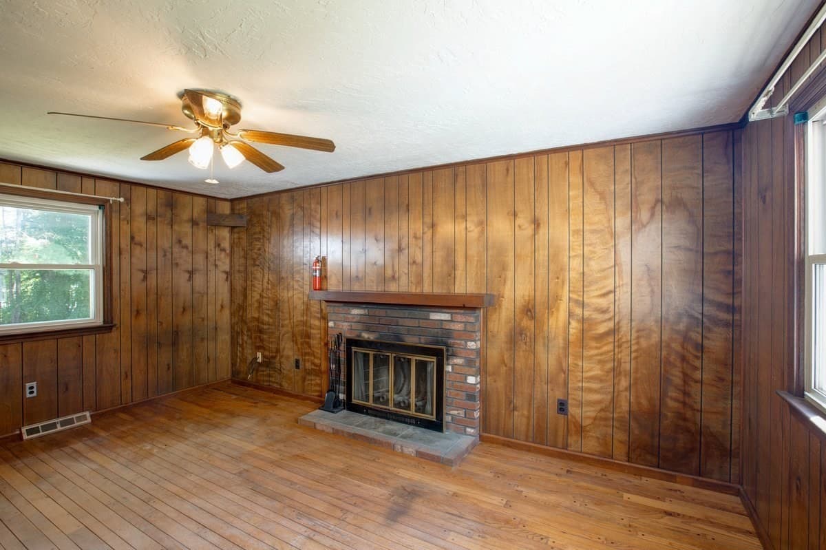 Single Family Residence at 67 Ivy Ln, Northbridge MA 01588, Northbridge, photo 10 of 27
