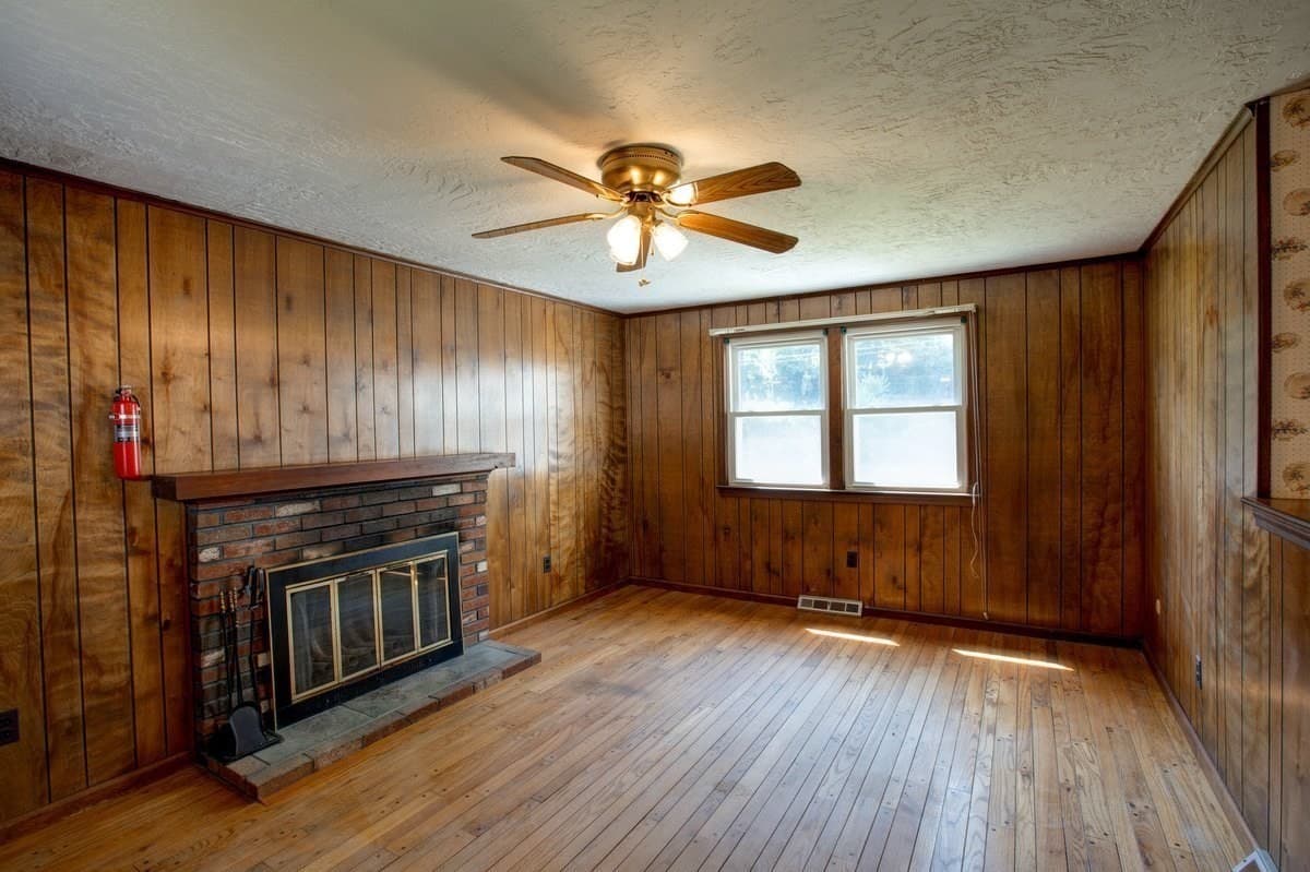Single Family Residence at 67 Ivy Ln, Northbridge MA 01588, Northbridge, photo 8 of 27