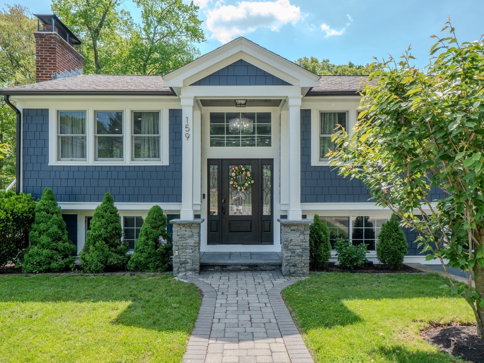 Single Family Residence at 159 Mishawum Rd, Woburn MA 01801, Woburn, photo 34 of 41