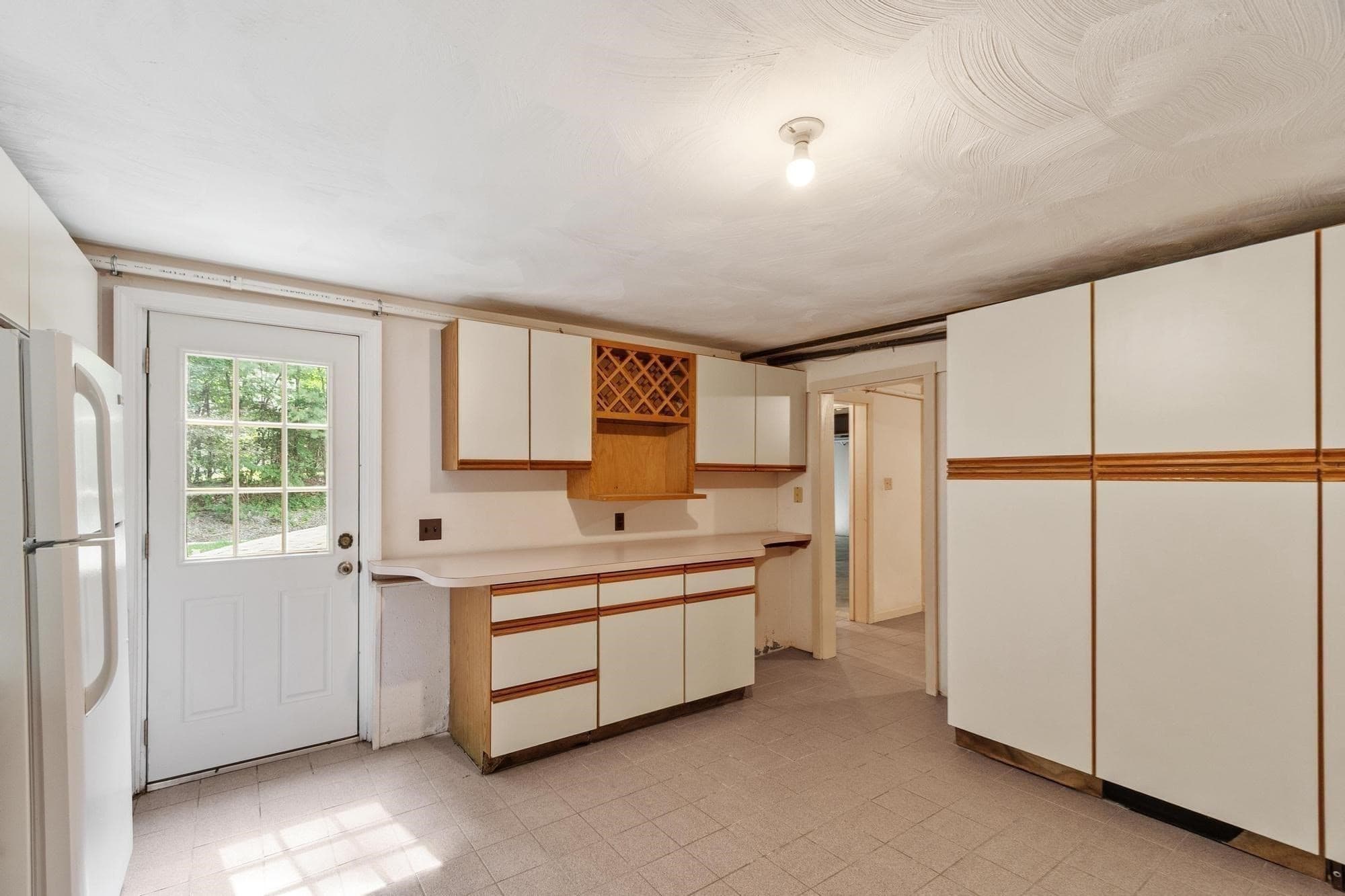 Single Family Residence at 10 Zeus Drive, Chelmsford MA 01824, Chelmsford, photo 27 of 40