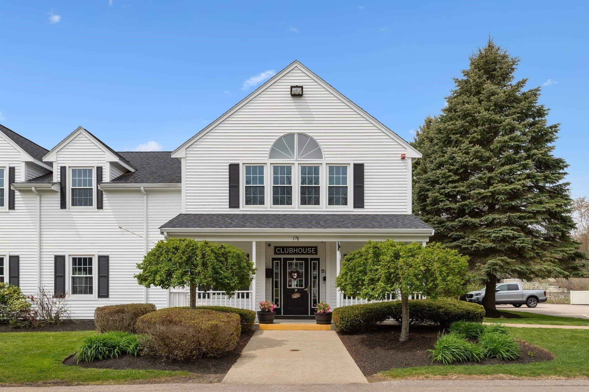 Condominium at 81 Clear Pond Drive # 81, Walpole MA 02081, Walpole, photo 41 of 41