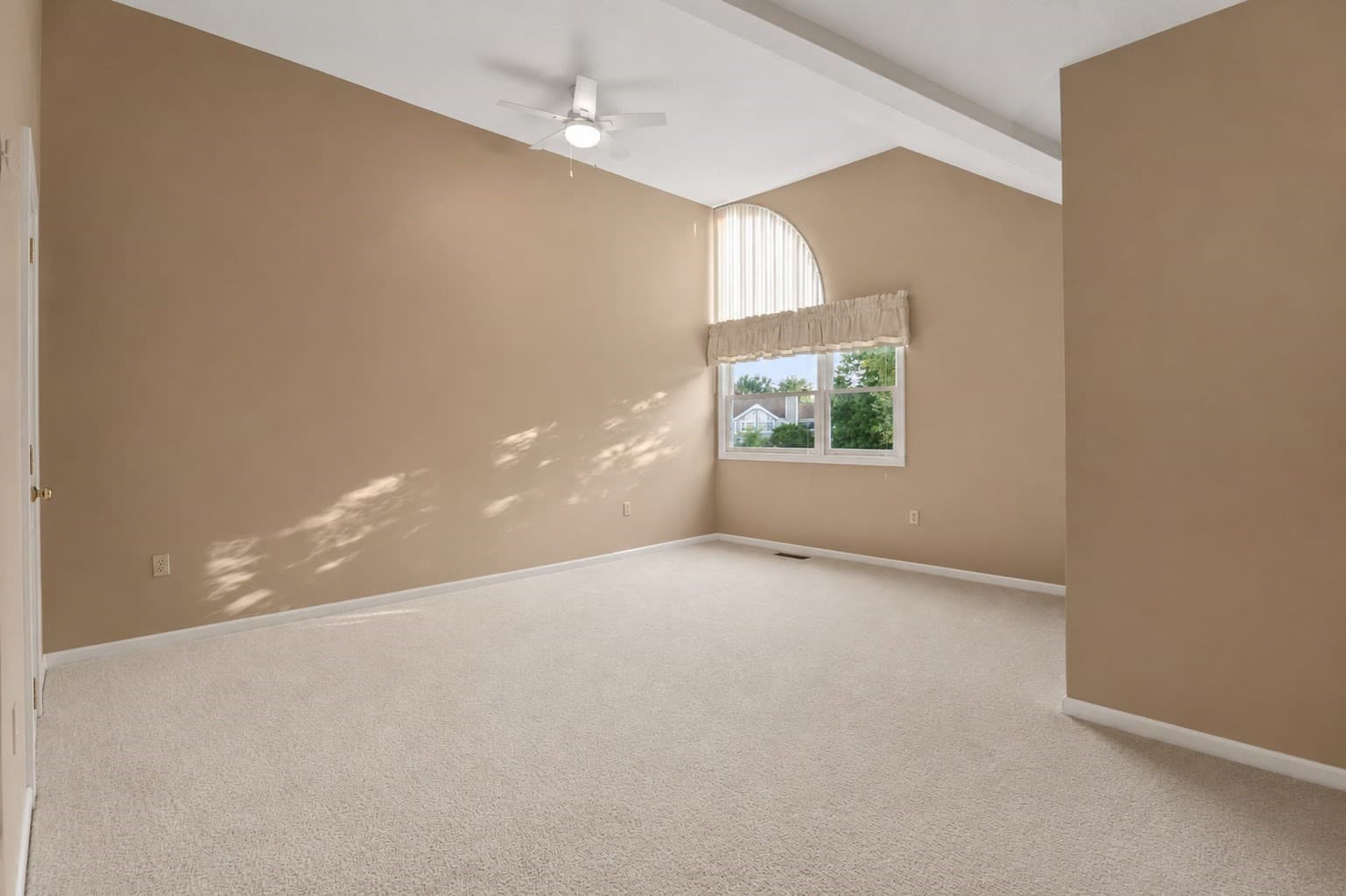 Condominium at 81 Clear Pond Drive # 81, Walpole MA 02081, Walpole, photo 18 of 41