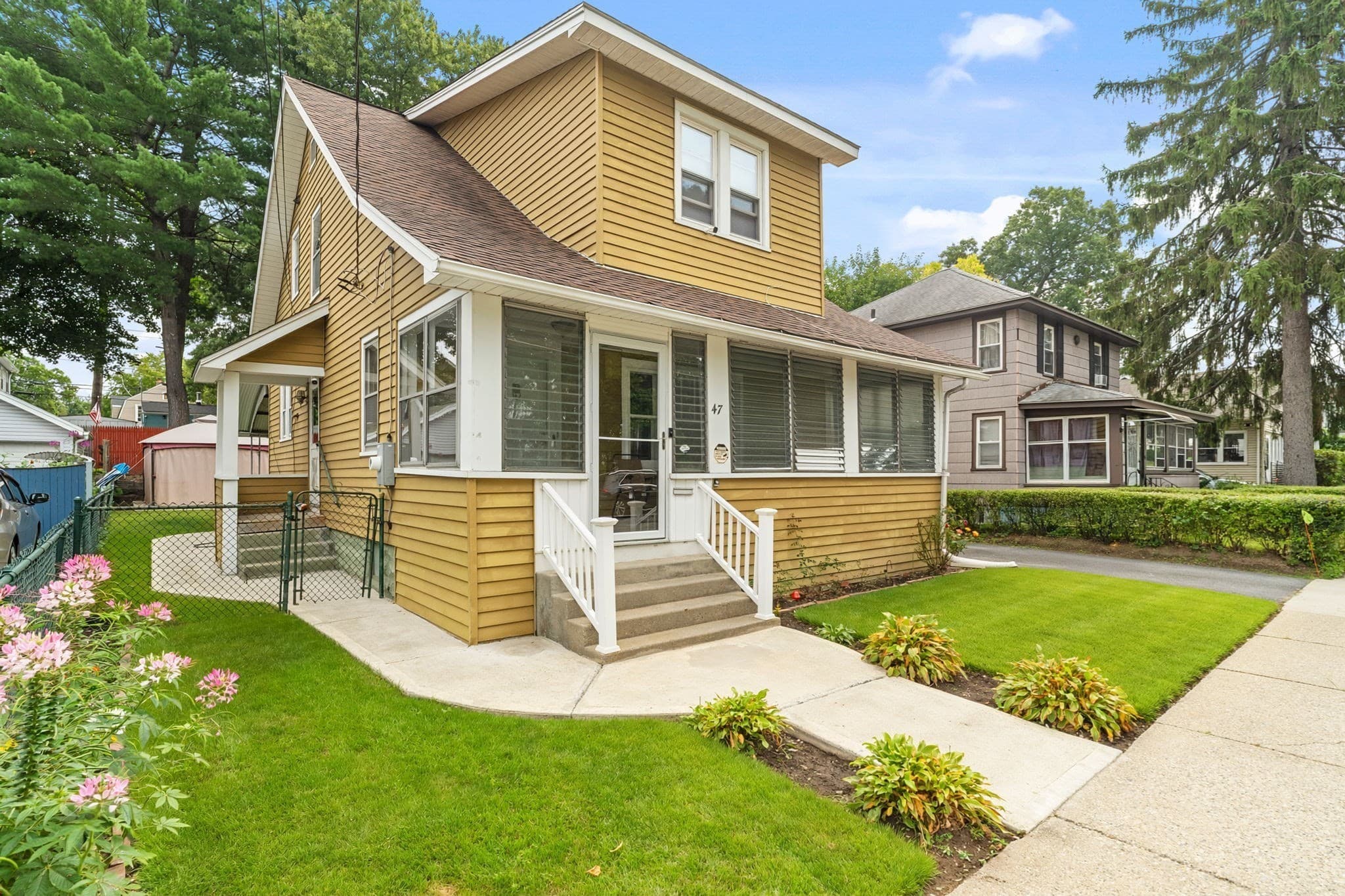 47 Preston St, Springfield MA 01109