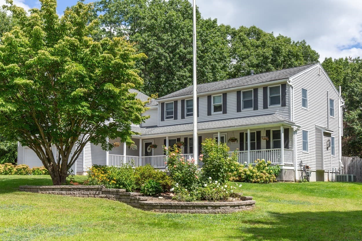 21 Partridge Road, Dracut MA 01826