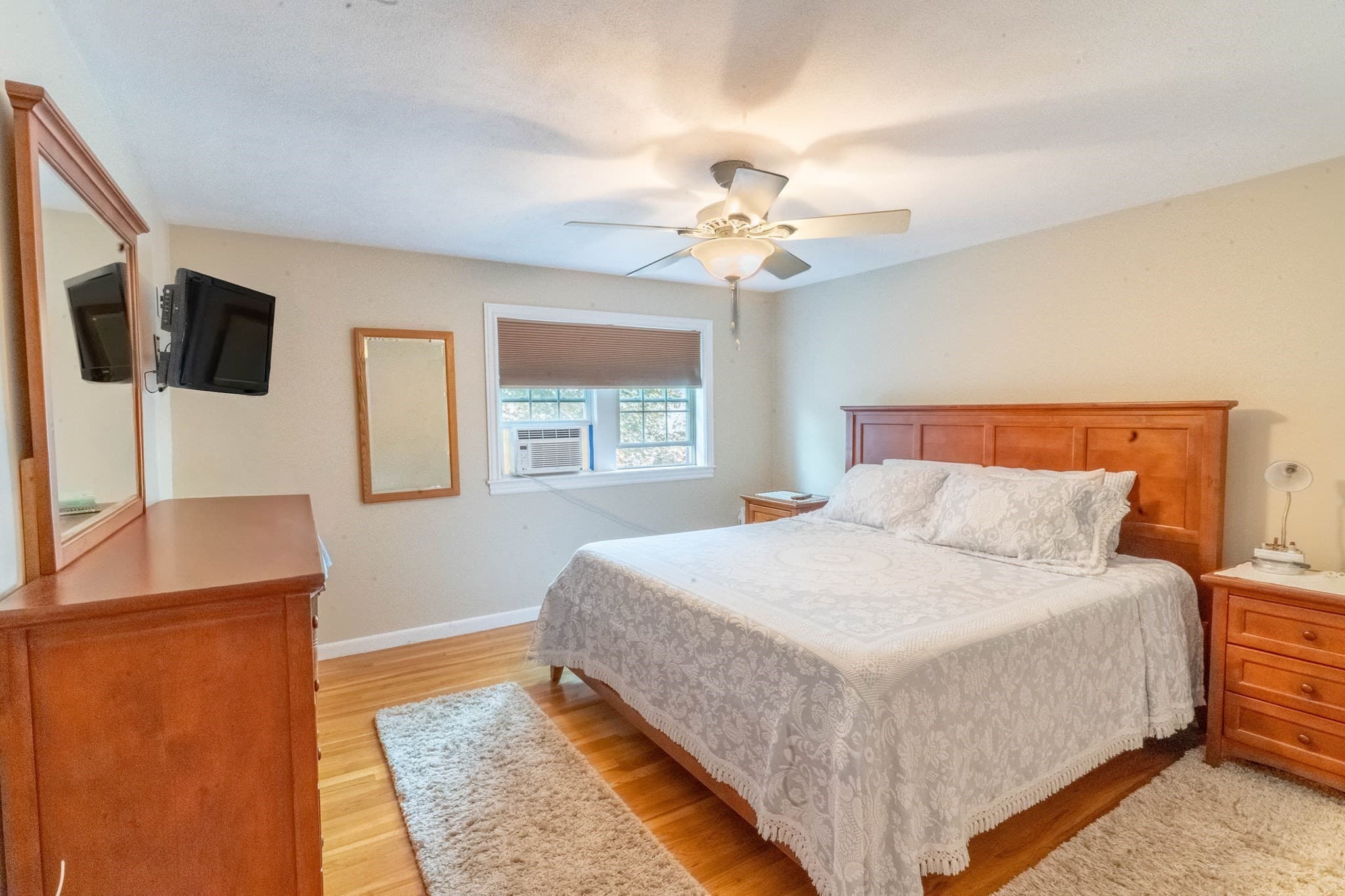 Condominium at 4 Nixon Ln # 5, Stoneham MA 02180, Stoneham, photo 6 of 13