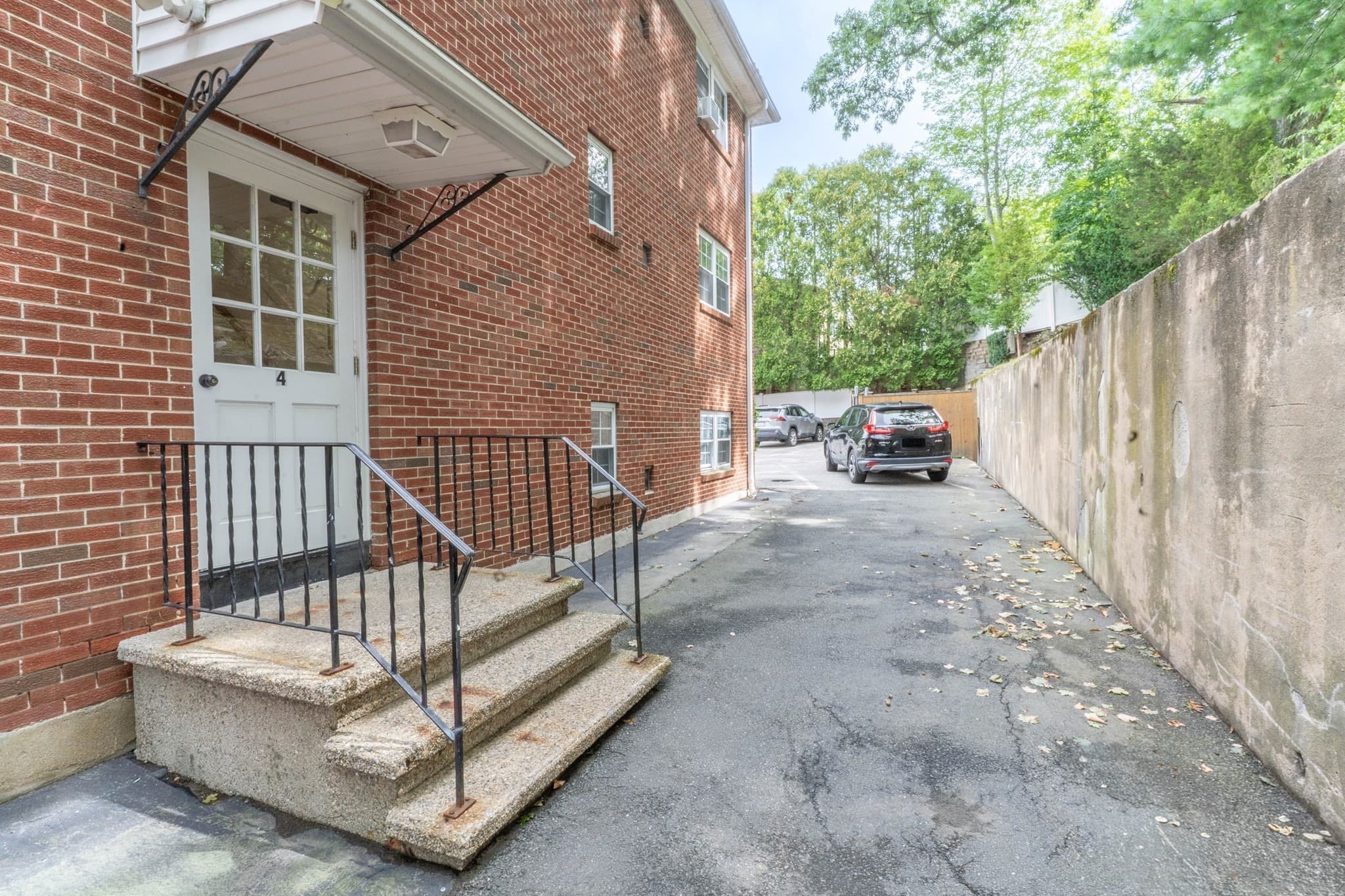 Condominium at 4 Nixon Ln # 5, Stoneham MA 02180, Stoneham, photo 12 of 13