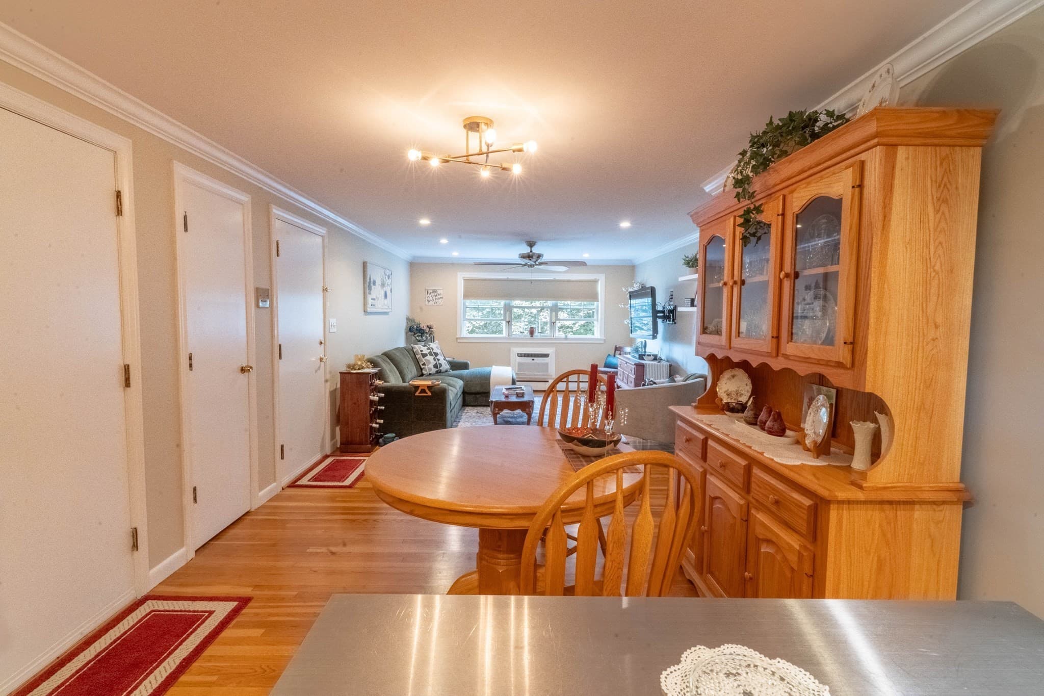 Condominium at 4 Nixon Ln # 5, Stoneham MA 02180, Stoneham, photo 5 of 13