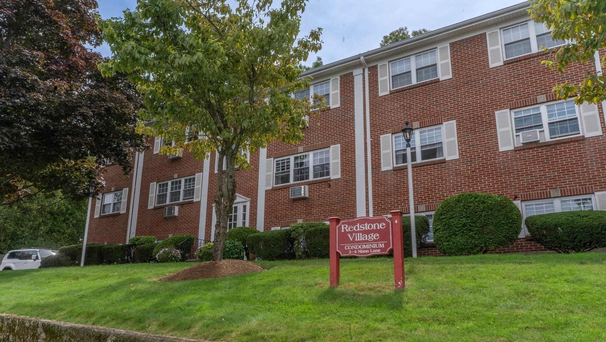 Condominium at 4 Nixon Ln # 5, Stoneham MA 02180, Stoneham, photo 9 of 13