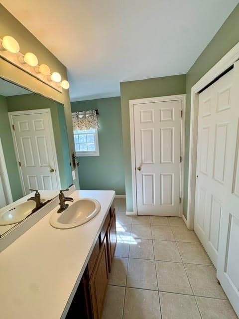 Condominium at 13 Waltham Dr # 13, Plainville MA 02762, Plainville, photo 23 of 36