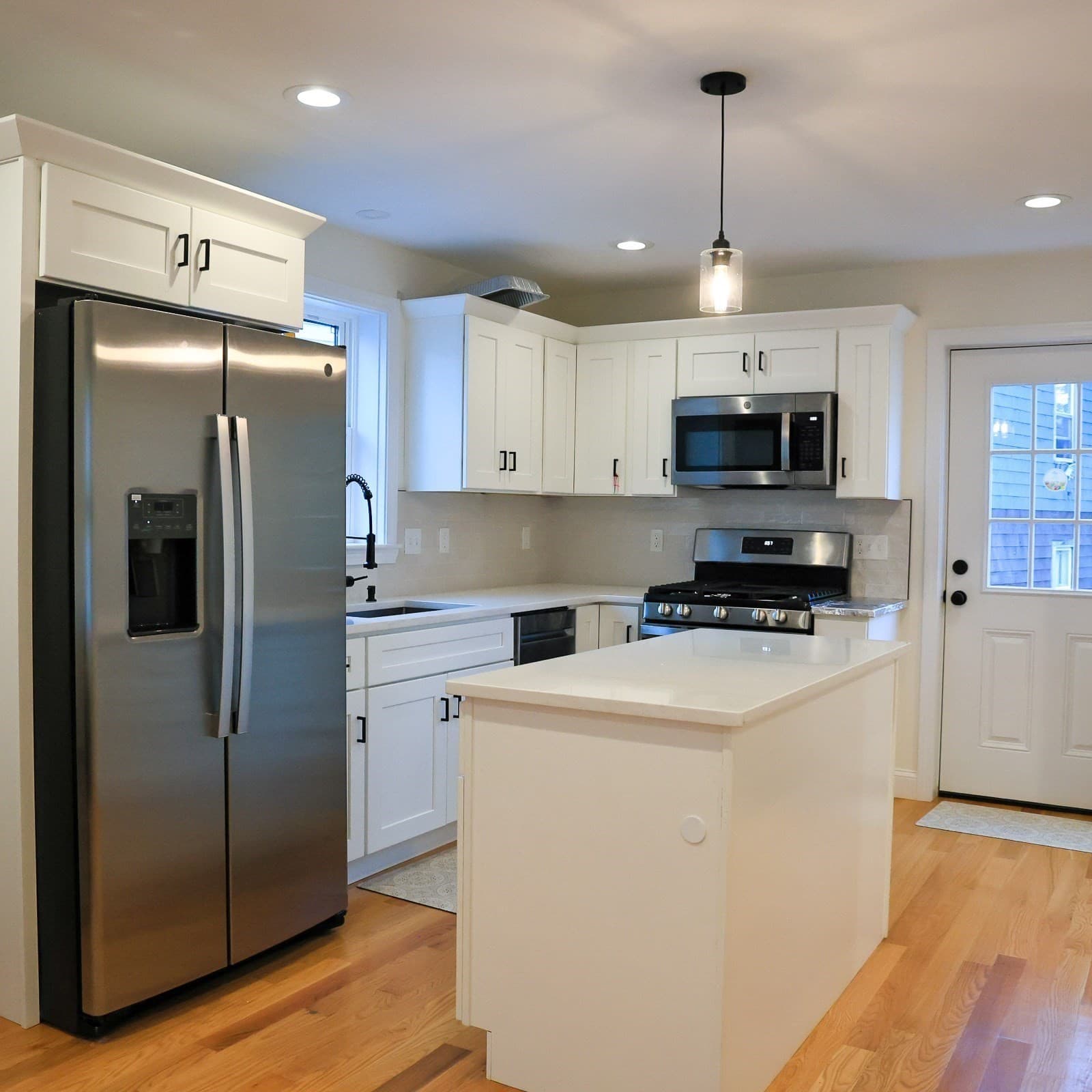 Single Family Residence at 173 Westford St, Lowell MA 01851, Lowell, photo 13 of 40