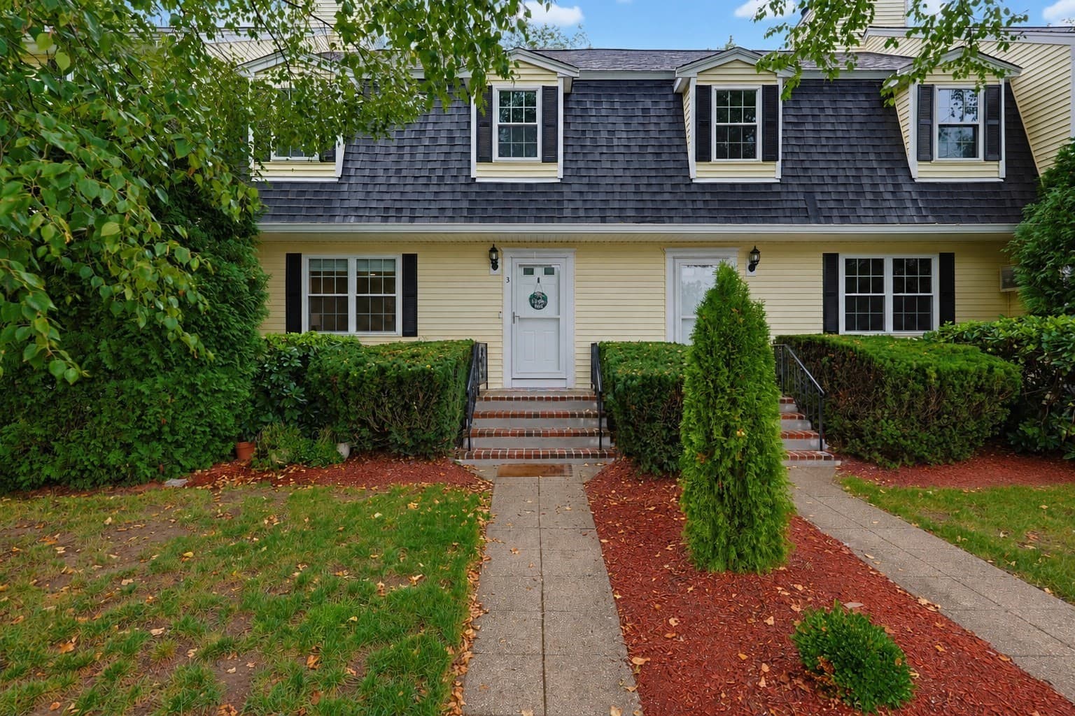 91 West Main St # 3, Norton MA 02766