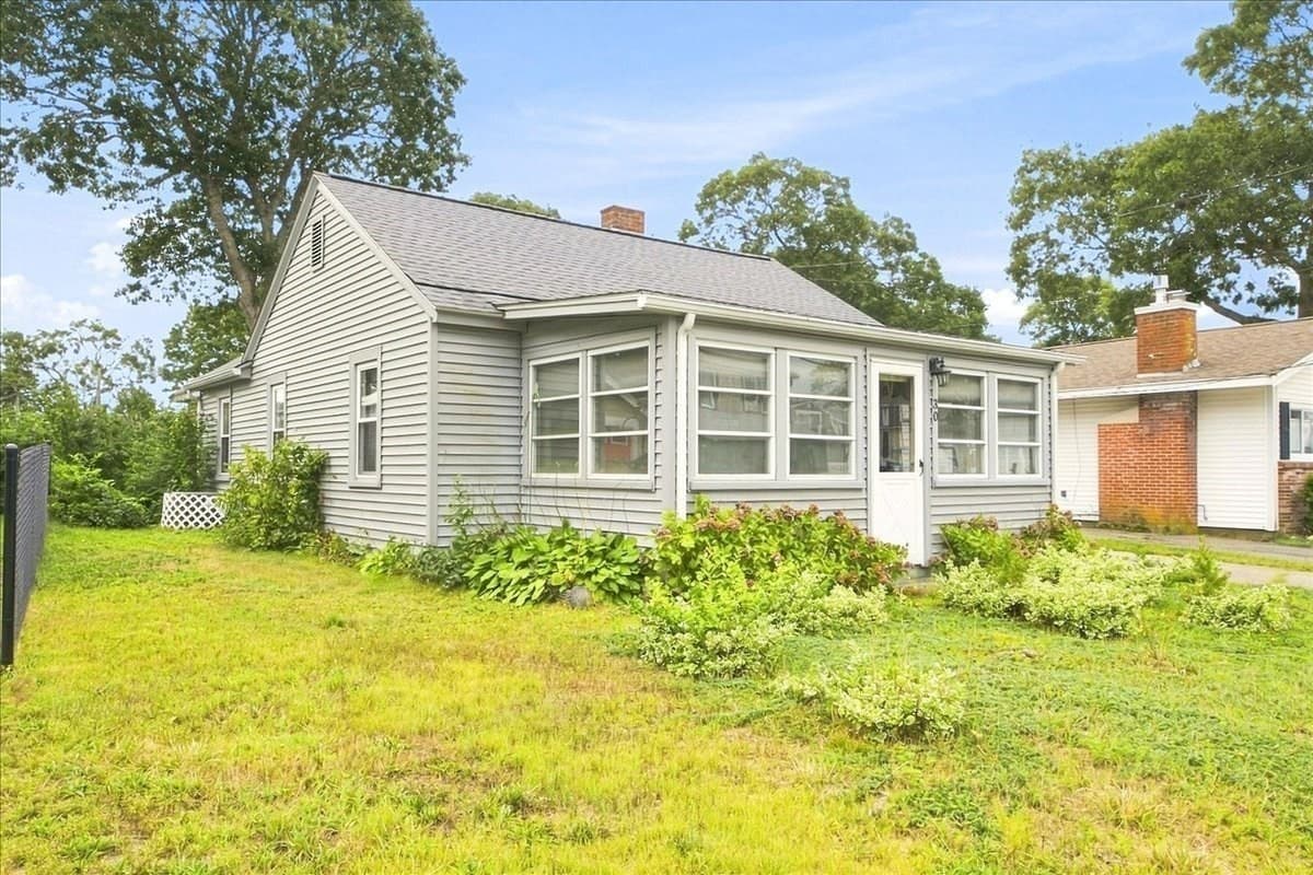 Single Family Residence at 30 Bay Street, Wareham MA 02532, Wareham, photo 3 of 33