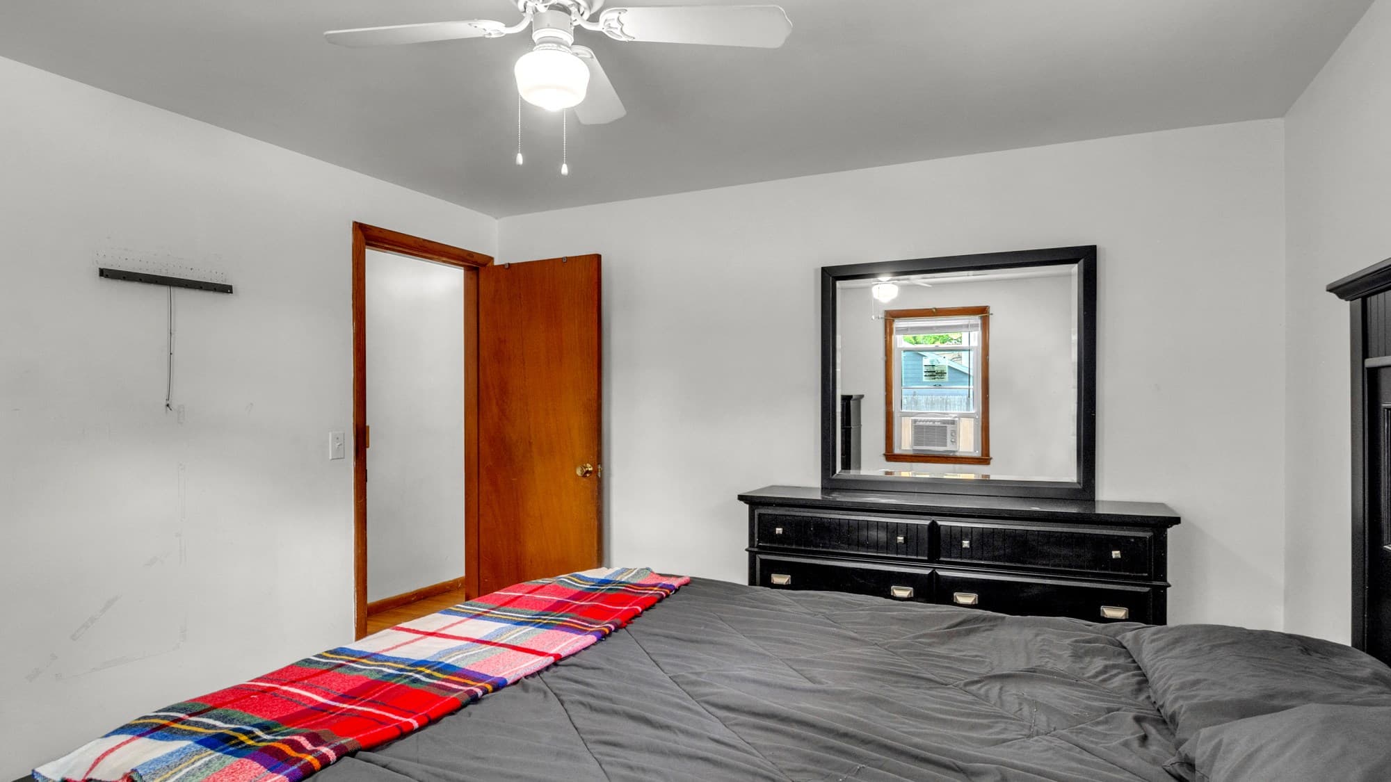 Single Family Residence at 12 Clifford St, Boston MA 02136, Boston, photo 12 of 29