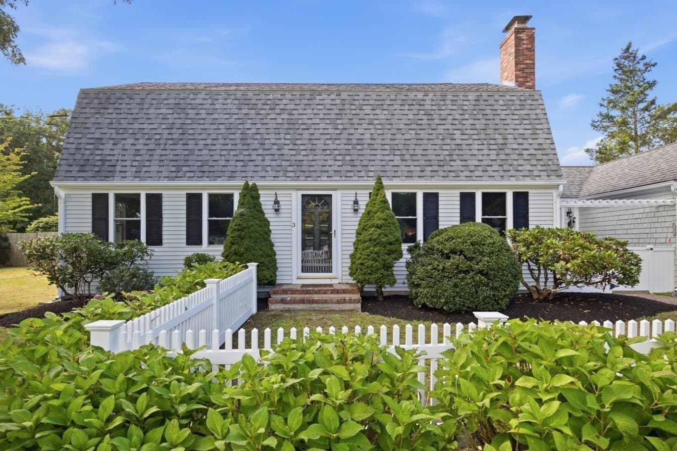 Single Family Residence at 3 Thoreau Dr, Barnstable MA 02632, Barnstable, photo 2 of 33
