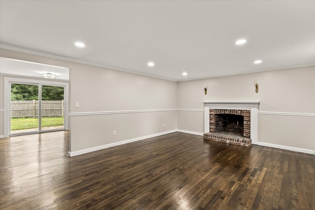Single Family Residence at 3 Thoreau Dr, Barnstable MA 02632, Barnstable, photo 12 of 33