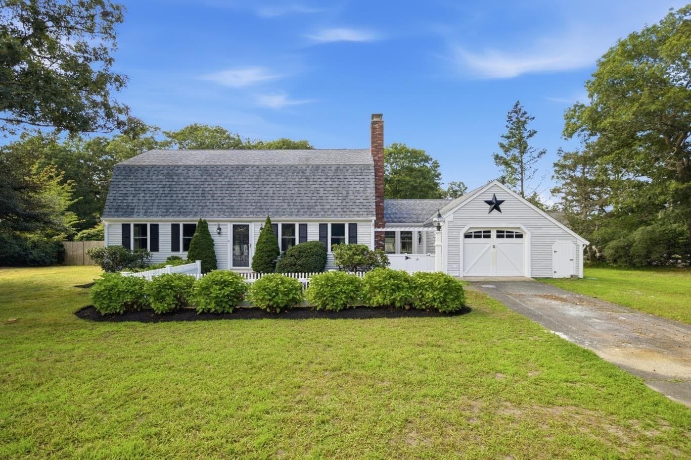 3 Thoreau Dr, Barnstable MA 02632