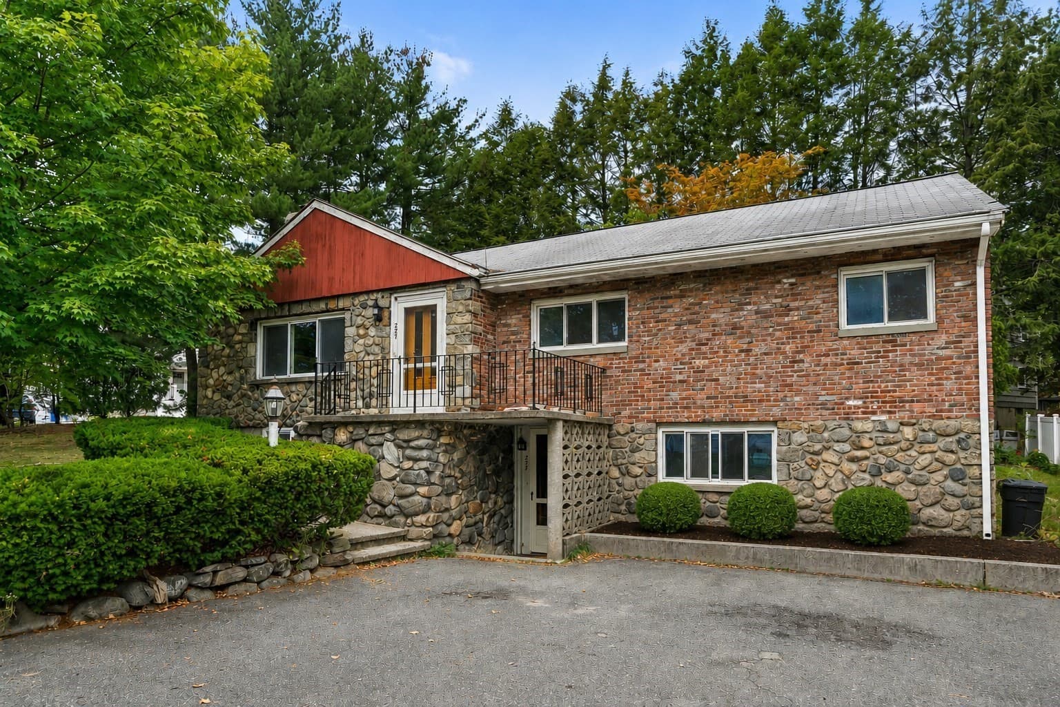 Single Family Residence at 257 Cross Street, Winchester MA 01890, Winchester, photo 2 of 40