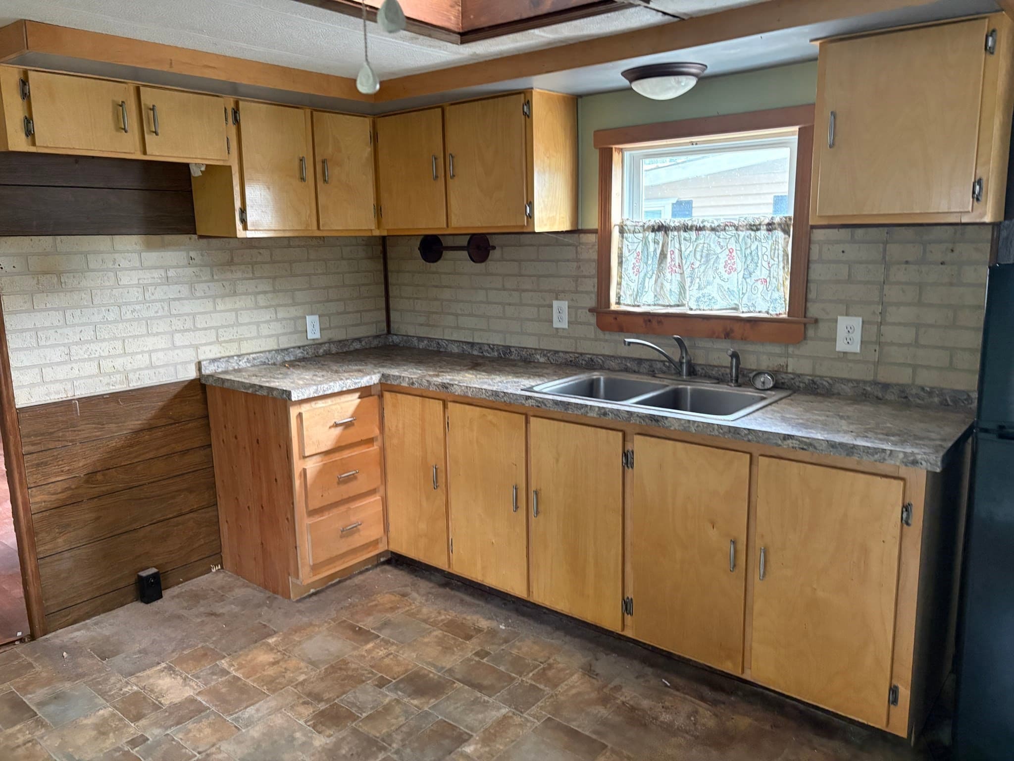 Mobile Home at 1760 Westover Rd Lot 18, Chicopee MA 01020, photo 6 of 14