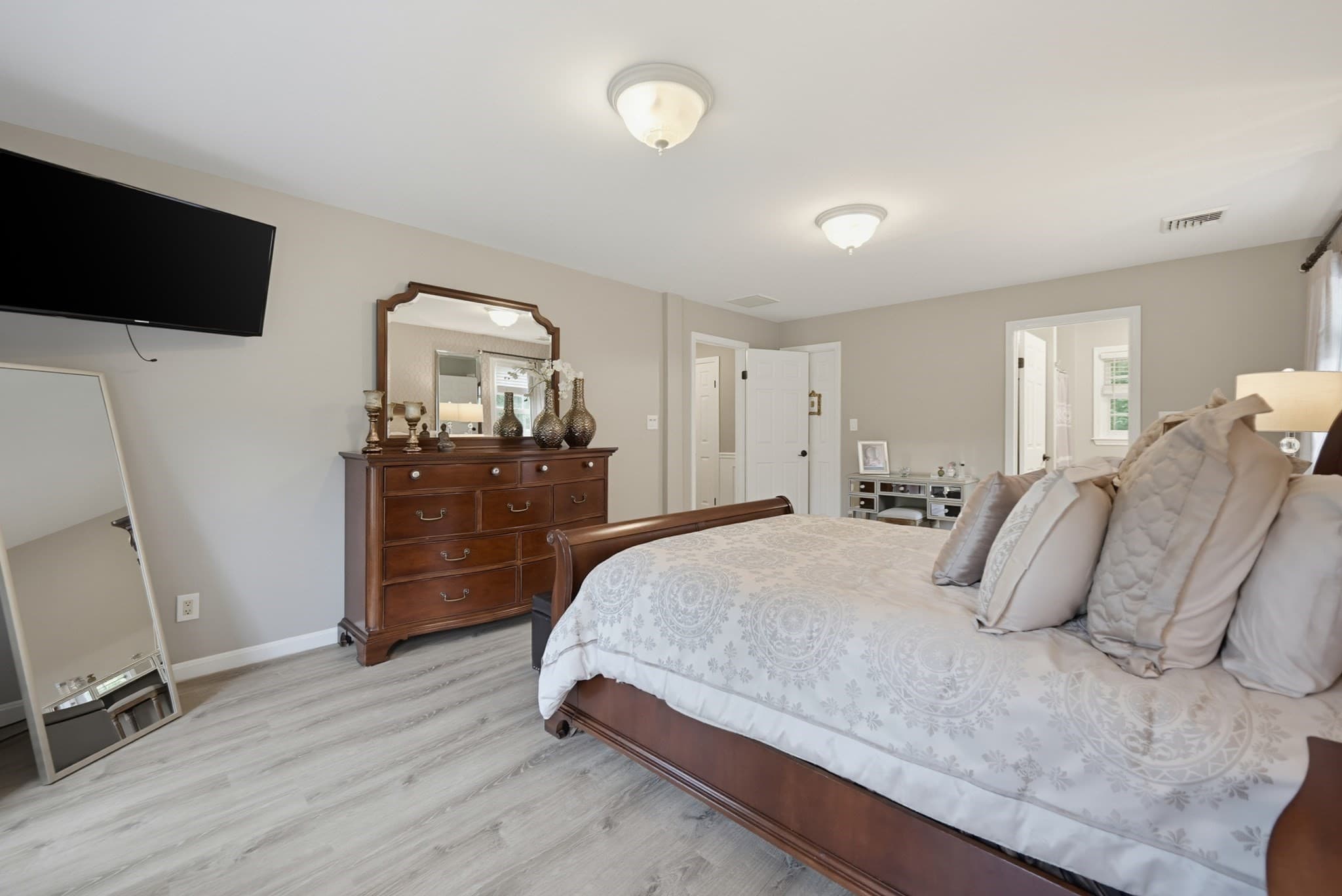 Single Family Residence at 120 Hailes Hill Rd, Swansea MA 02777, Swansea, photo 26 of 42