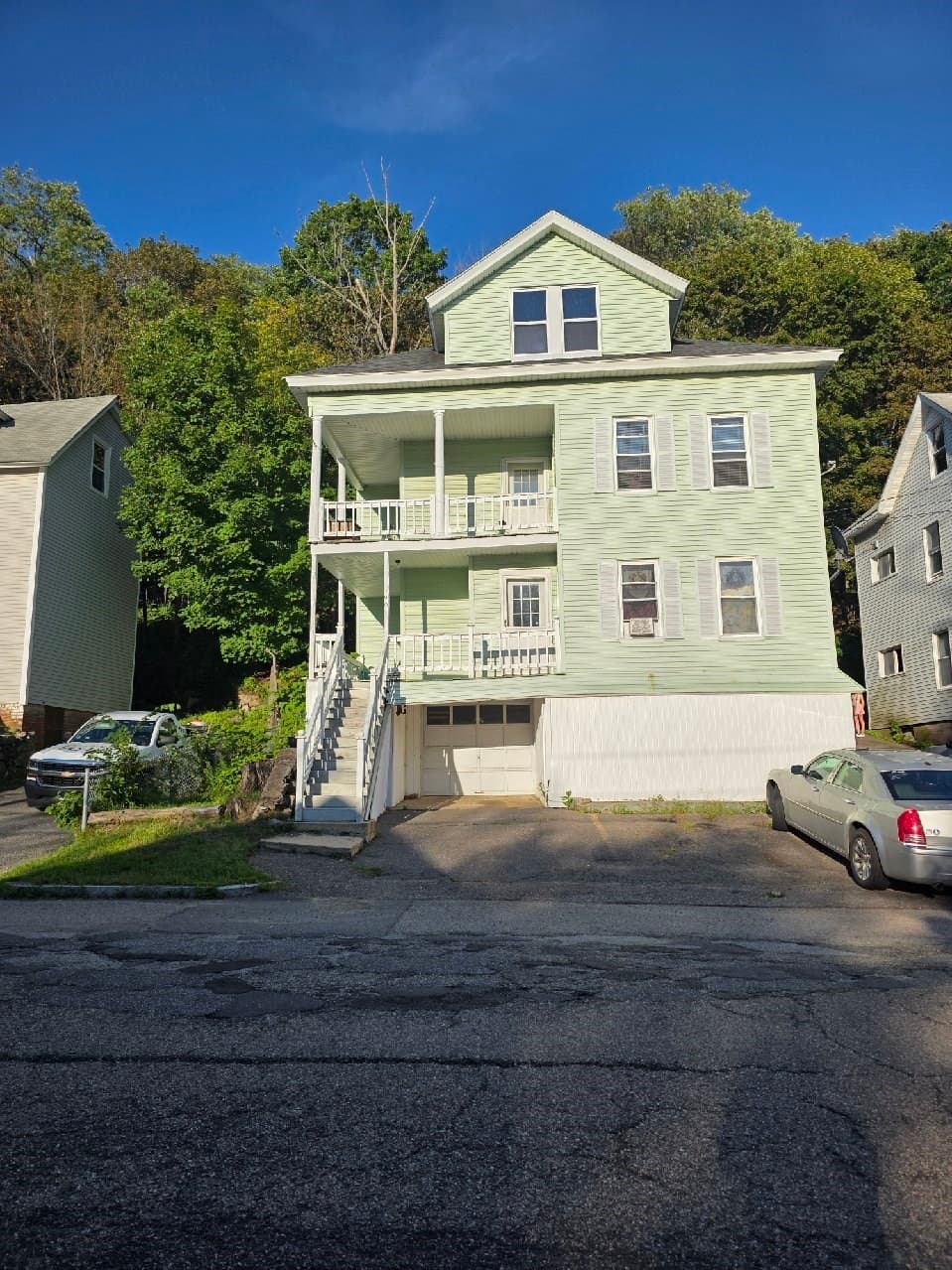 Multi Family at 190 Pine St, Gardner MA 01440, Gardner, photo 2 of 13