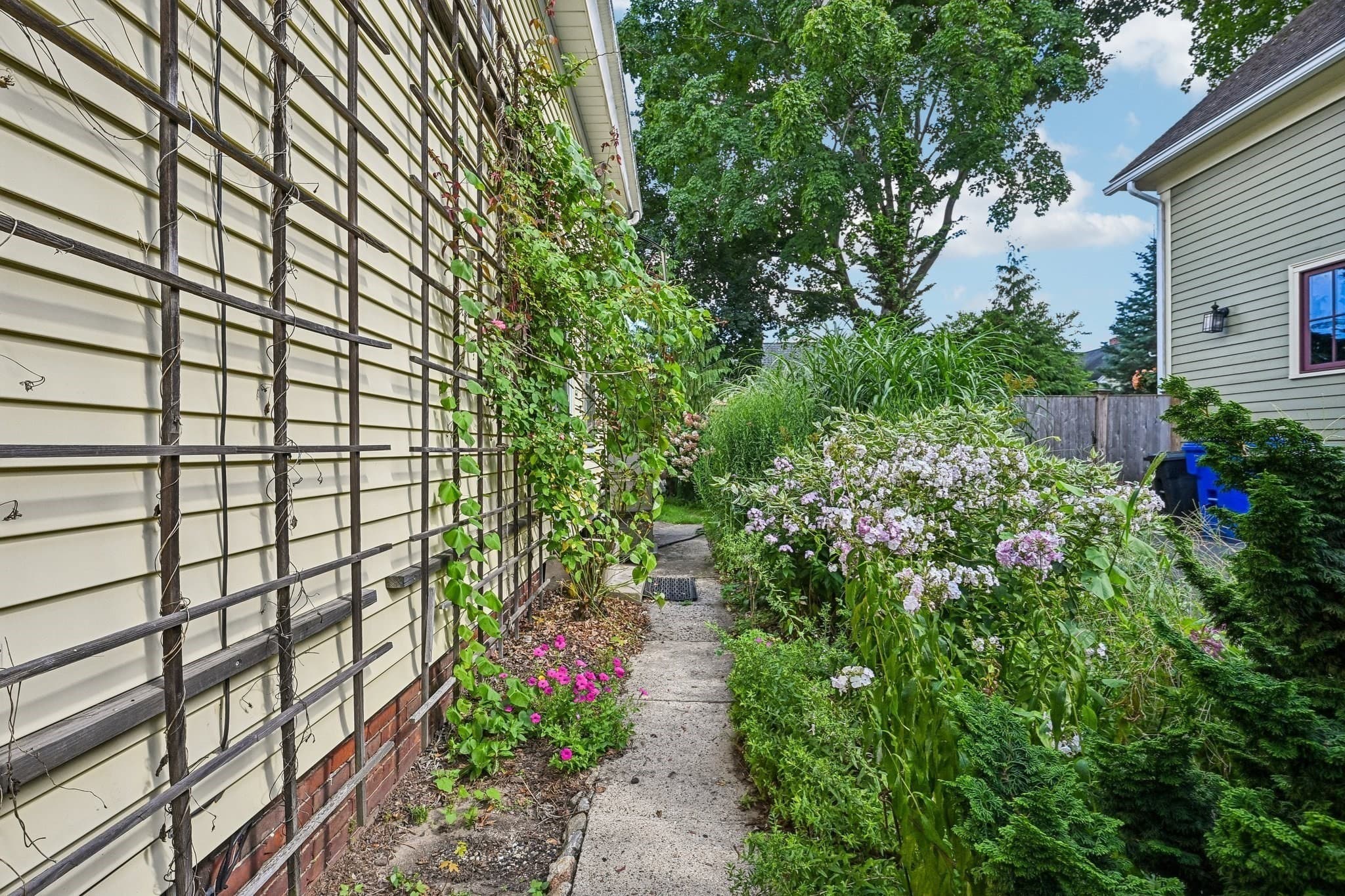Single Family Residence at 21 Elm St, Maynard MA 01754, Maynard, photo 33 of 39