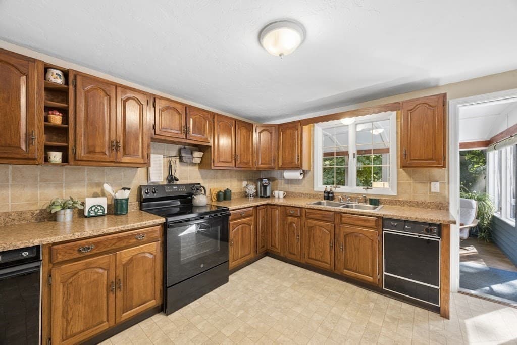 Single Family Residence at 11 Rustic Drive, Northborough MA 01532, Northborough, photo 10 of 41