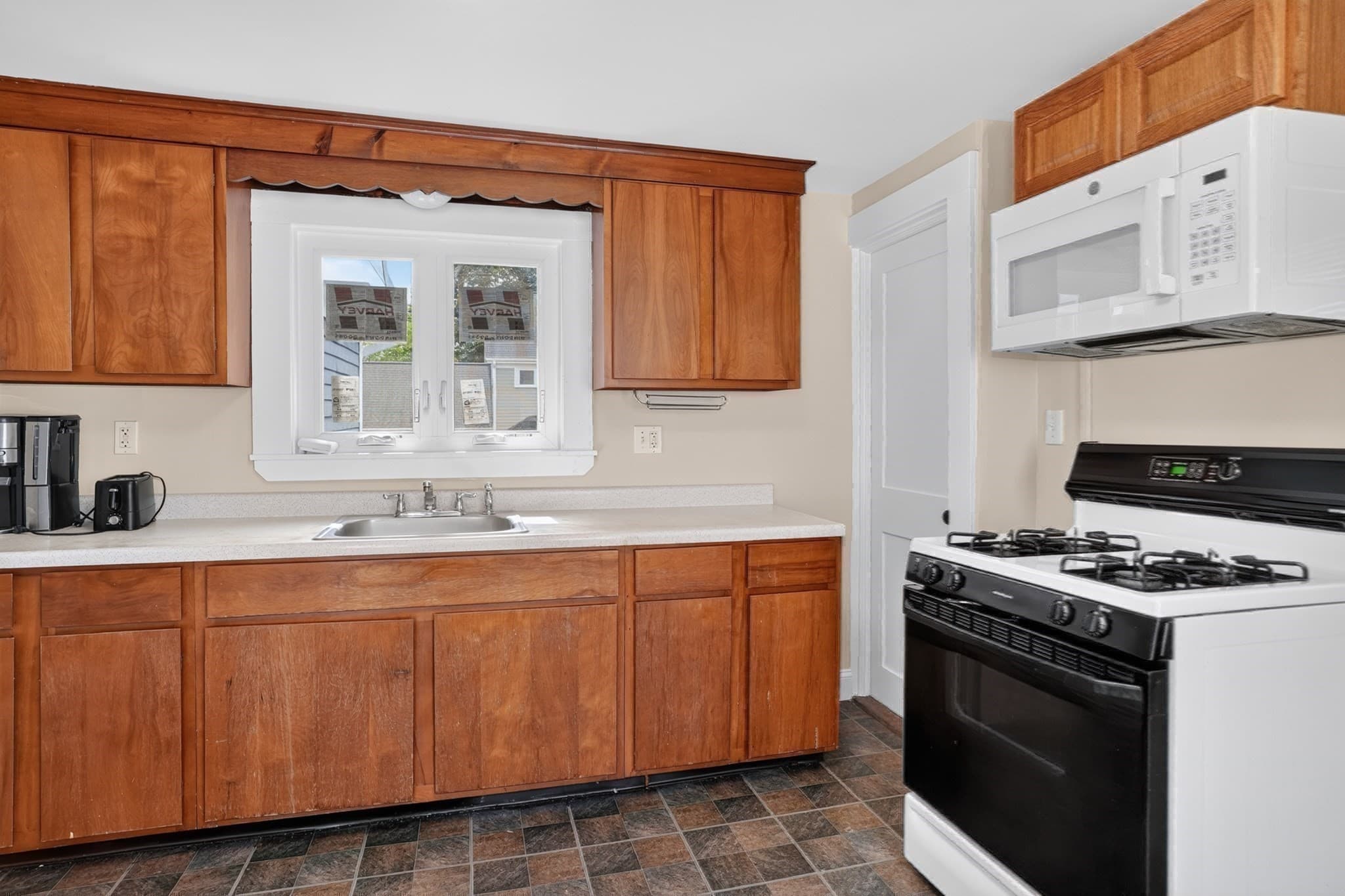 2 Family - 2 Units Up/Down at 24 Fletcher Ave, Lexington MA 02420, Lexington, photo 25 of 35