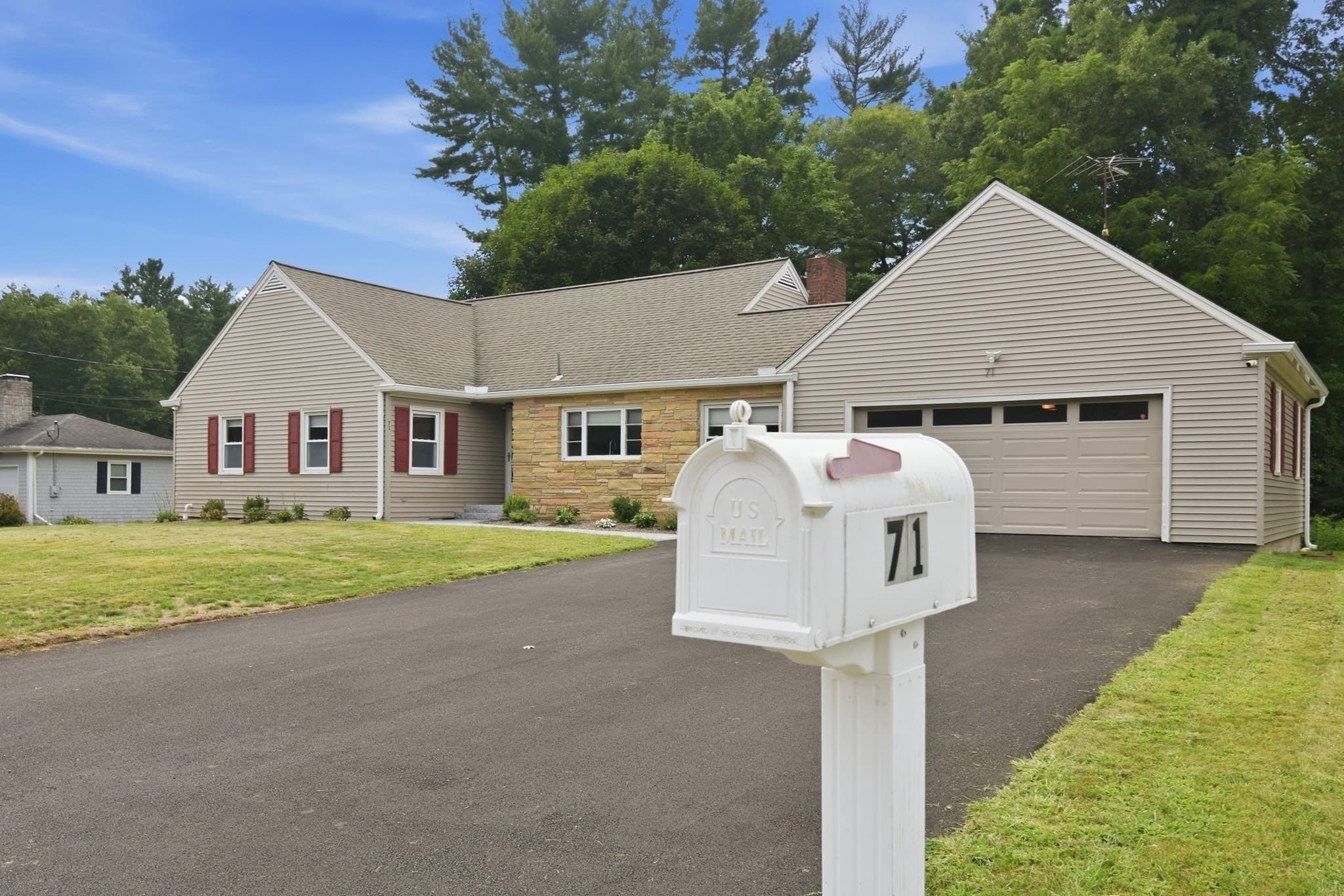 Single Family Residence at 71 Norlen Park, Bridgewater MA 02324, Bridgewater, photo 2 of 22