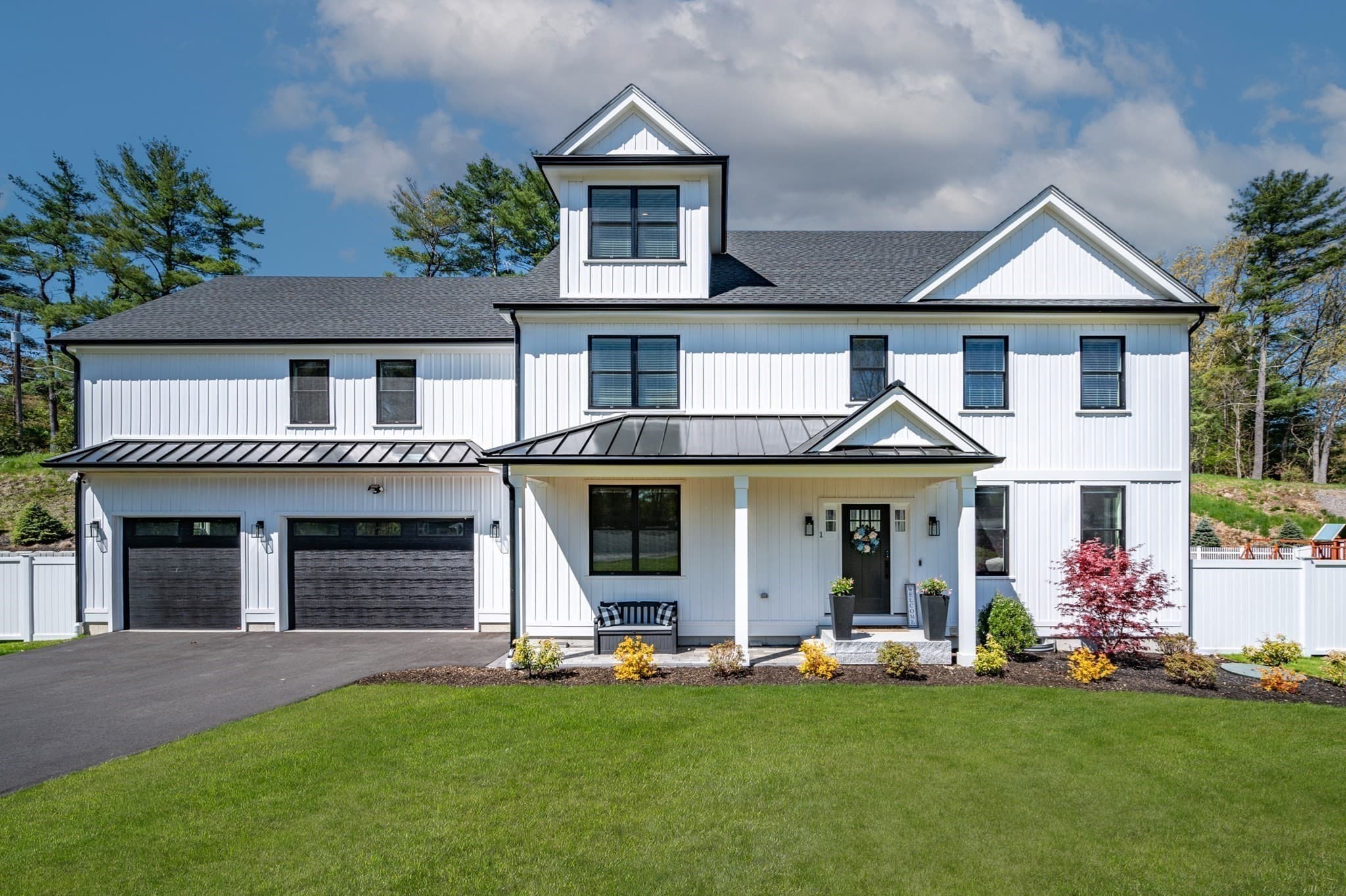 1 Lincoln Ct, Medfield MA 02052