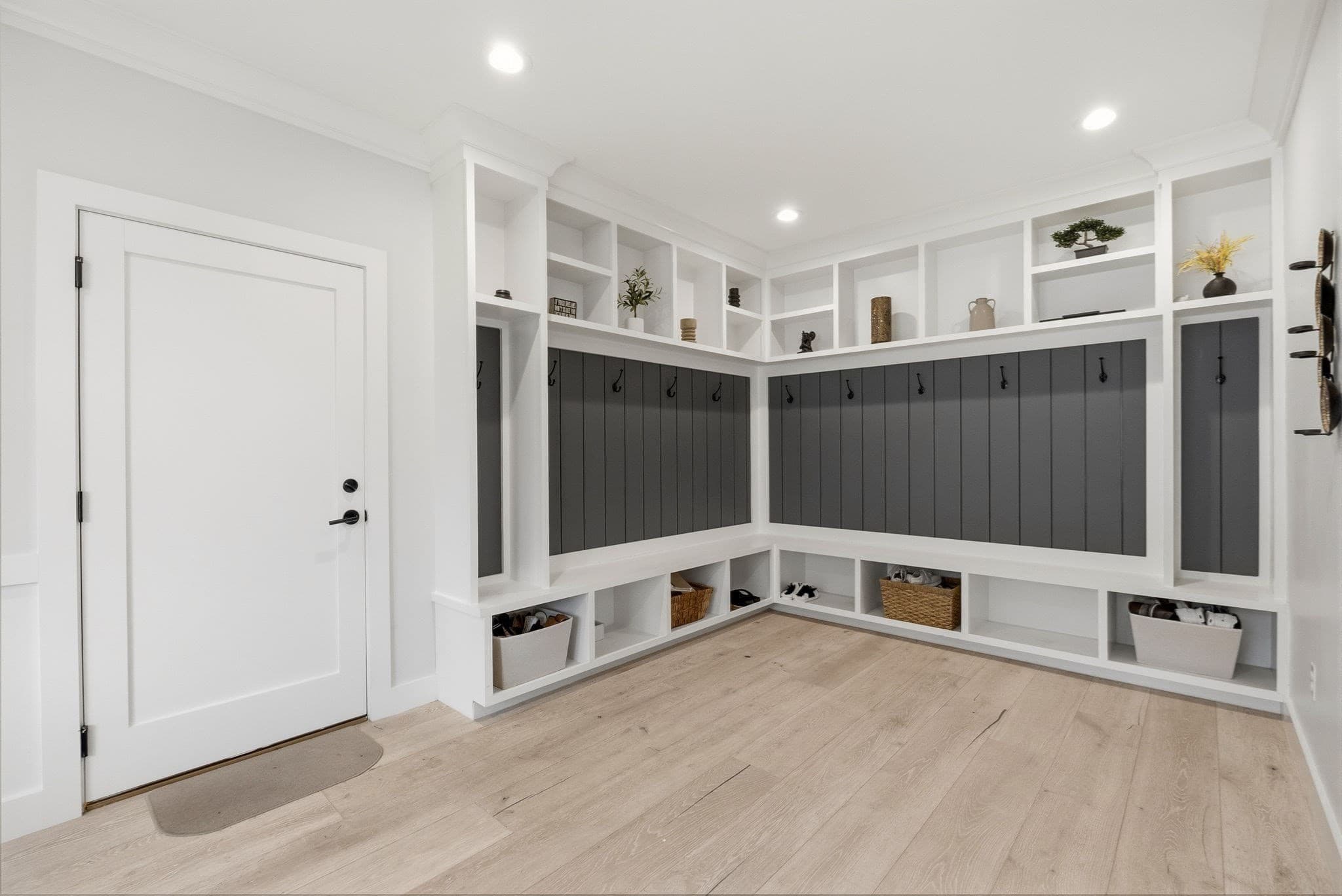 Single Family Residence at 1 Lincoln Ct, Medfield MA 02052, Medfield, photo 14 of 35