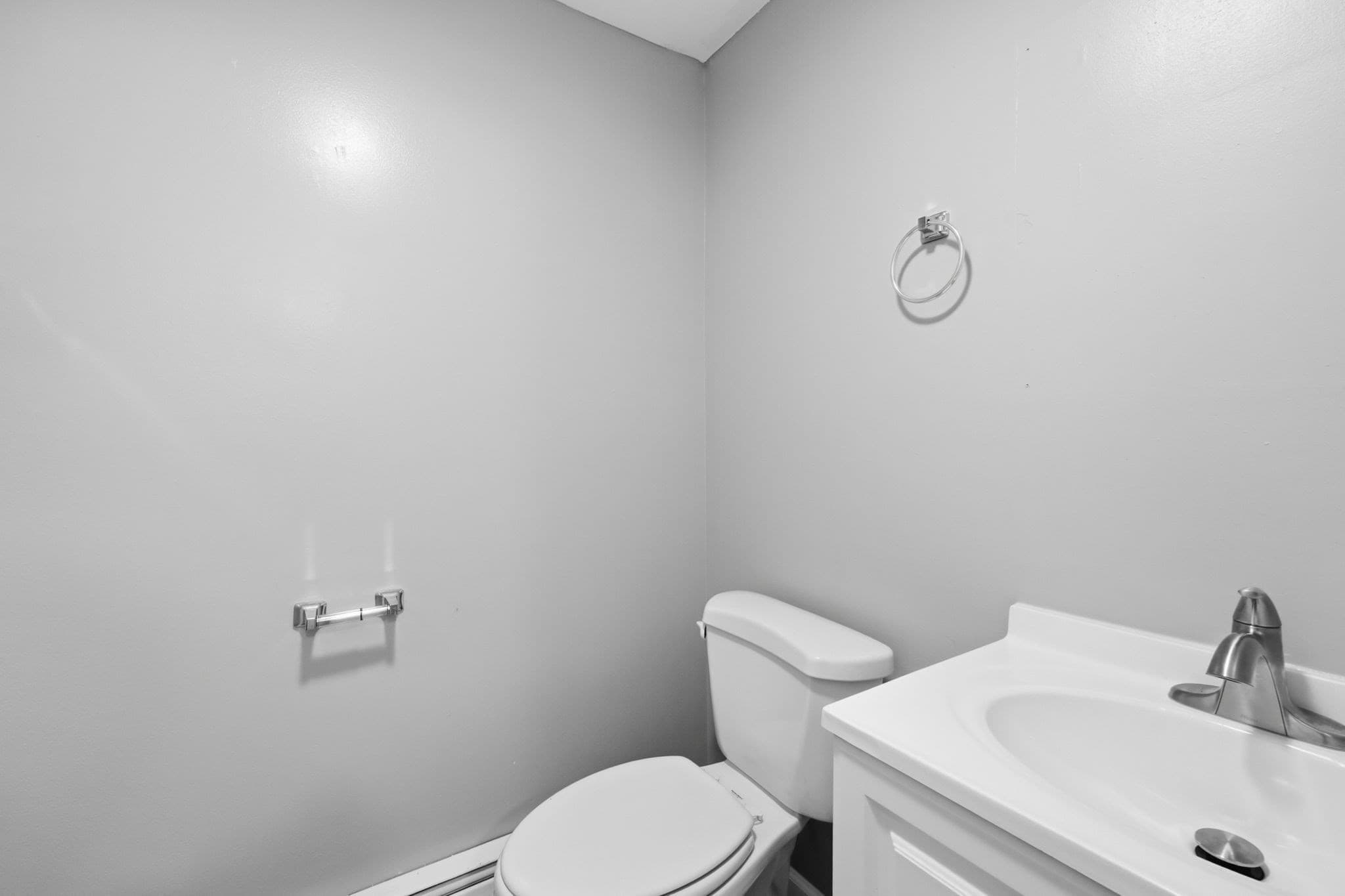 Condominium at 30 Clayton St, Springfield MA 01107, Springfield, photo 5 of 15