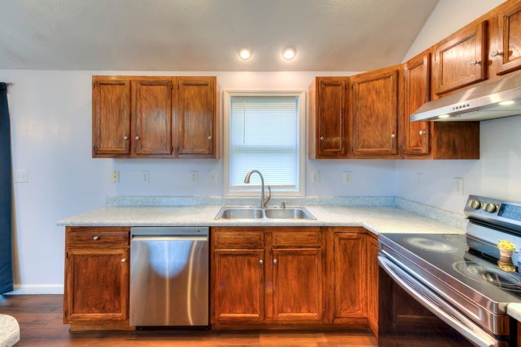 Single Family Residence at 4 Matteo St, Worcester MA 01606, Worcester, photo 5 of 42