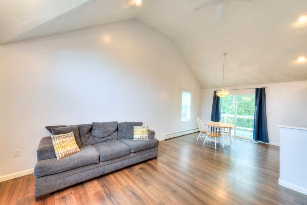Single Family Residence at 4 Matteo St, Worcester MA 01606, Worcester, photo 11 of 42