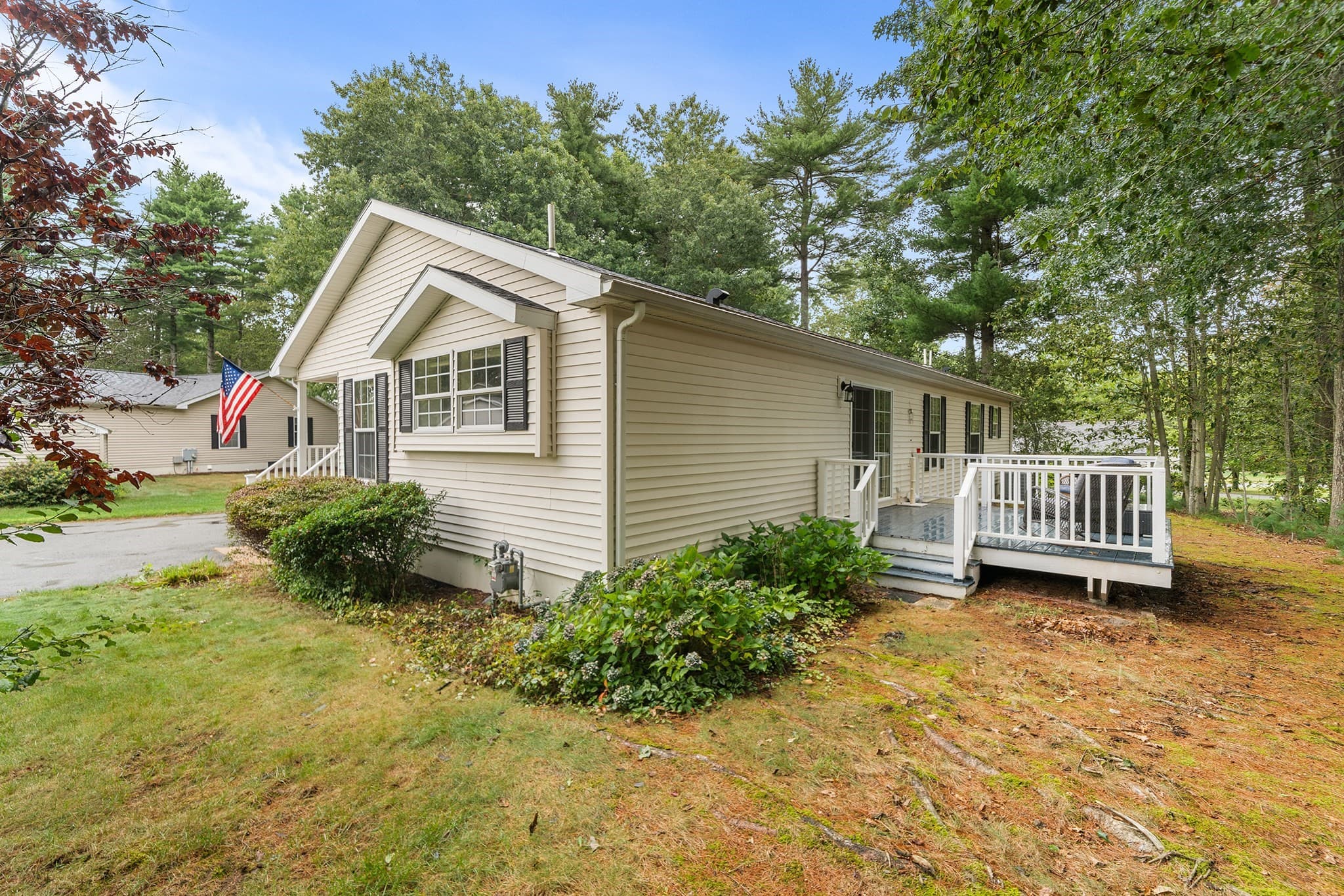 Single Family Residence at 7012 Oak Point Dr., Middleboro MA 02346, Middleboro, photo 27 of 32