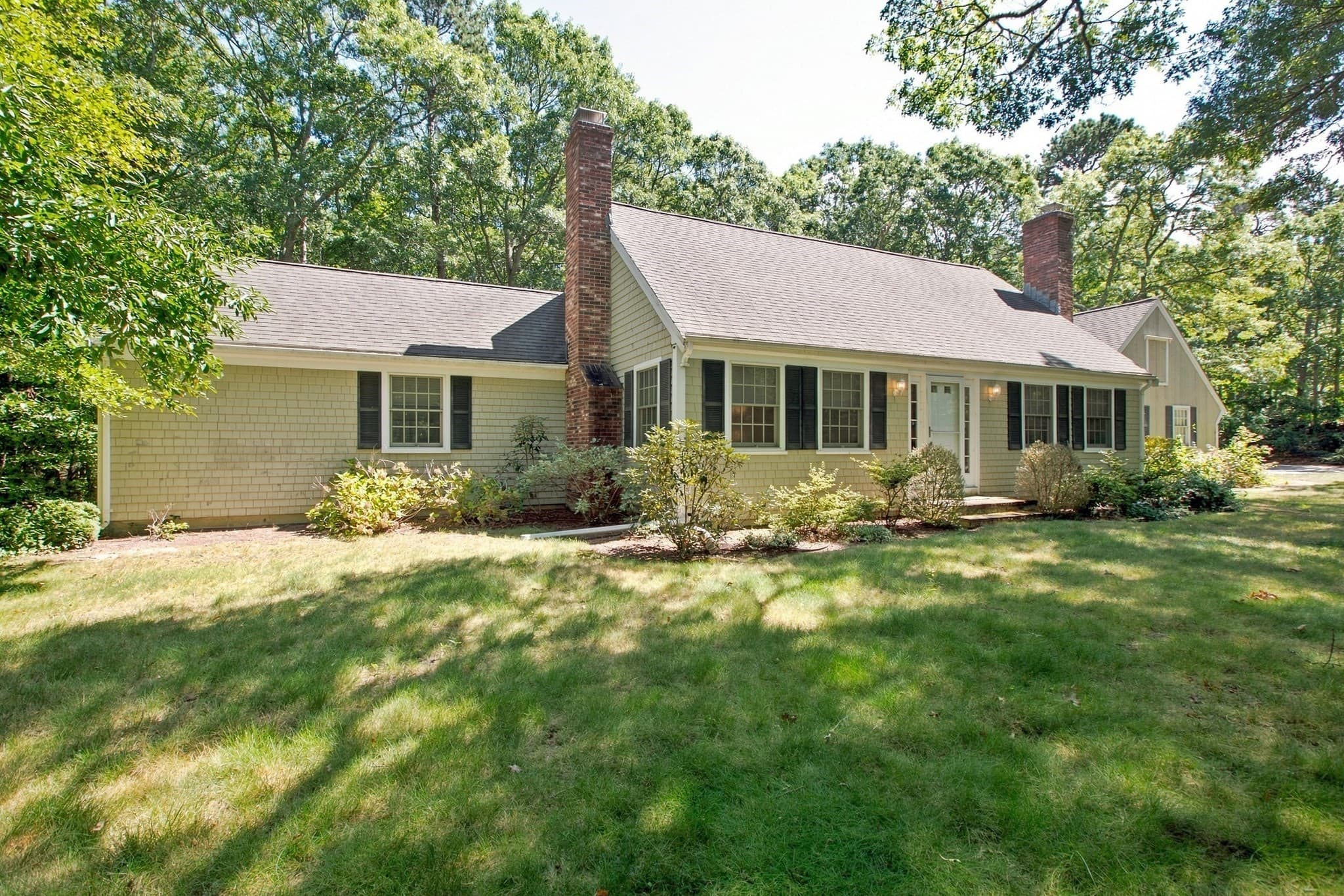 Single Family Residence at 286 Midpine Road, Barnstable MA 02630, Barnstable, photo 3 of 30