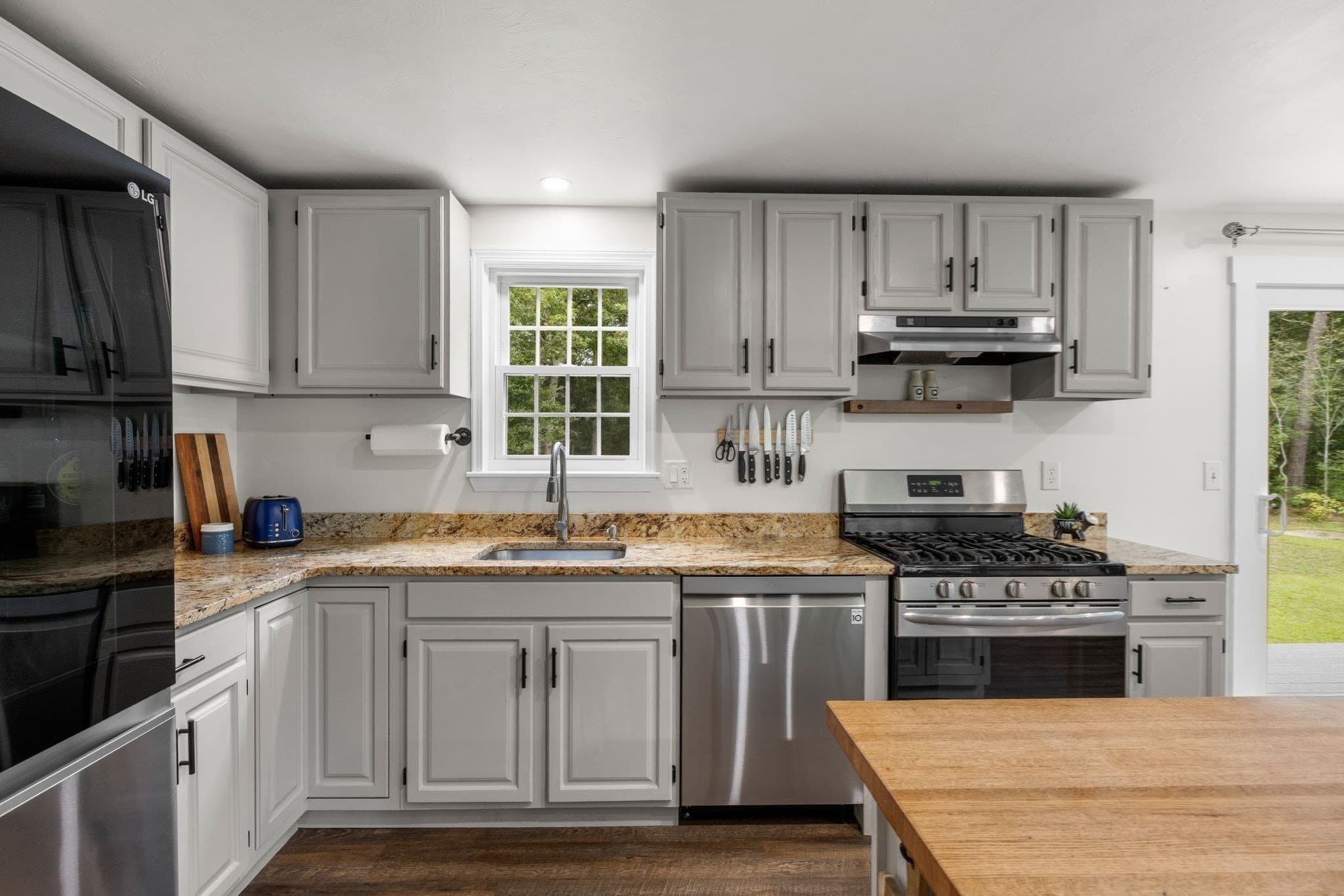 Single Family Residence at 34 Commodore Ln, Barnstable MA 02648, Barnstable, photo 23 of 42