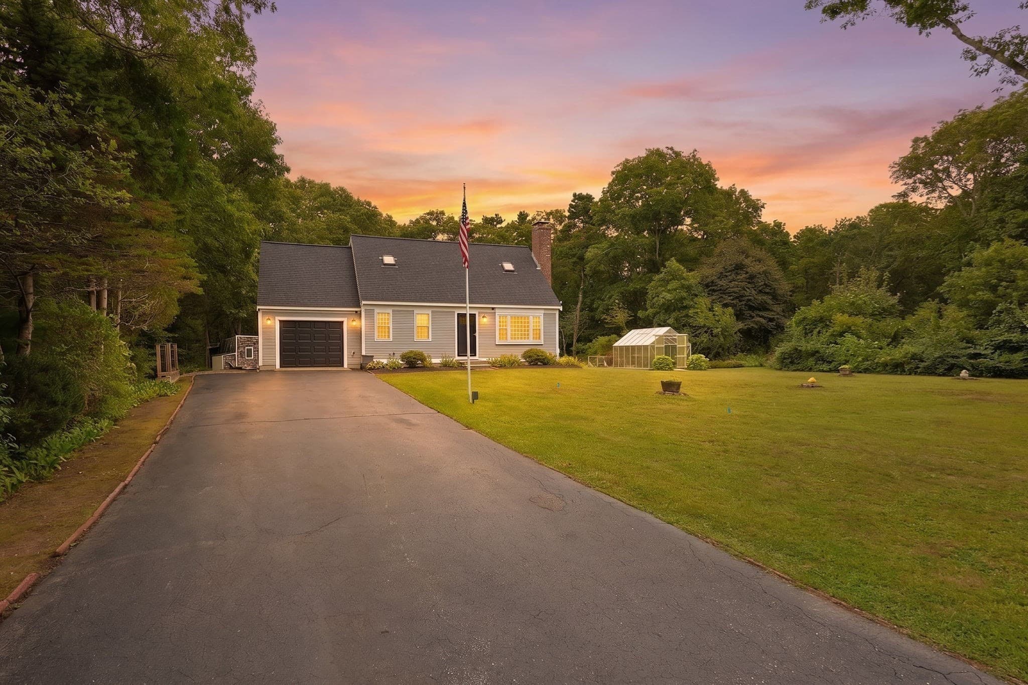 34 Commodore Ln, Barnstable MA 02648