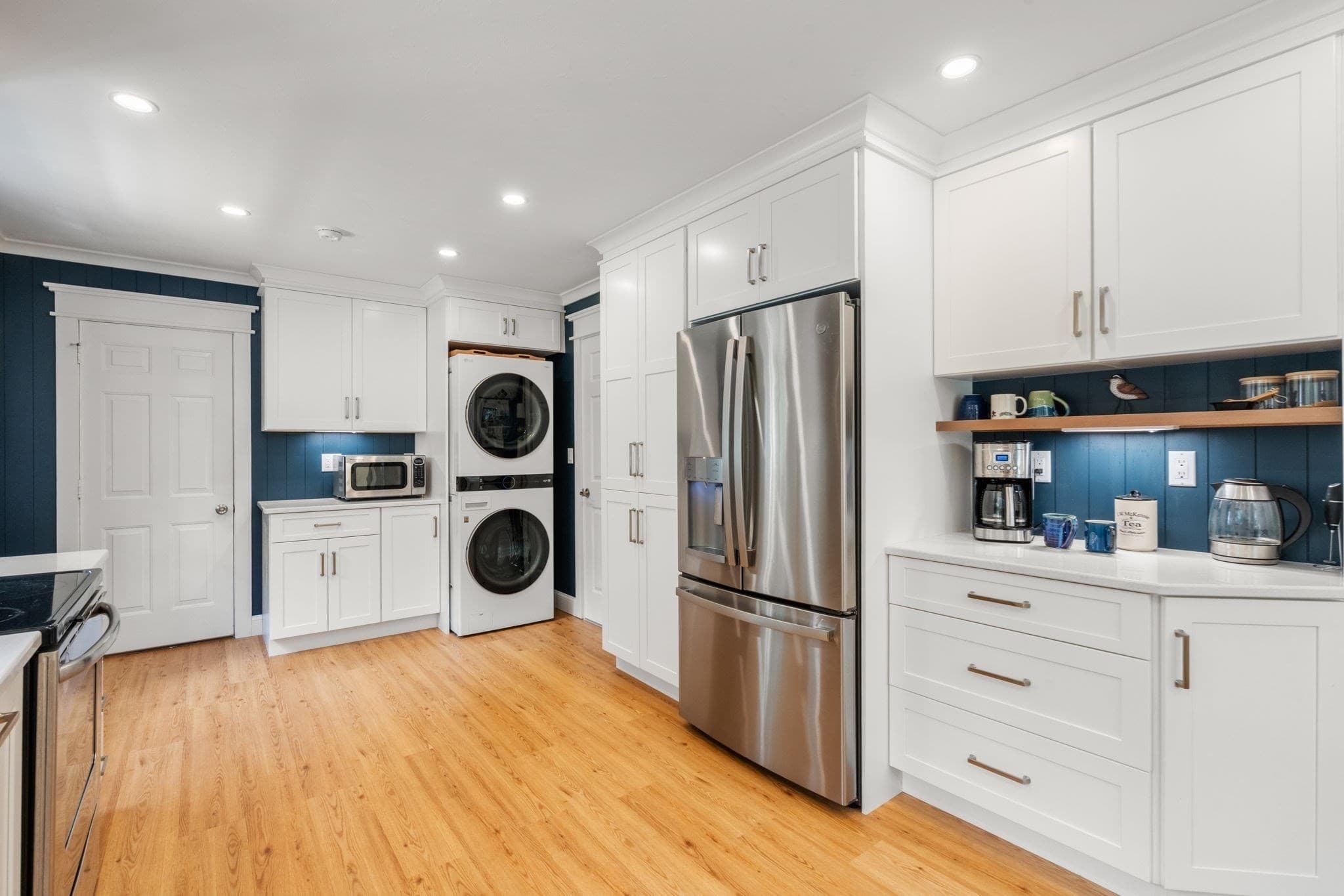Single Family Residence at 192 Winding Cove Rd, Barnstable MA 02648, Barnstable, photo 10 of 35