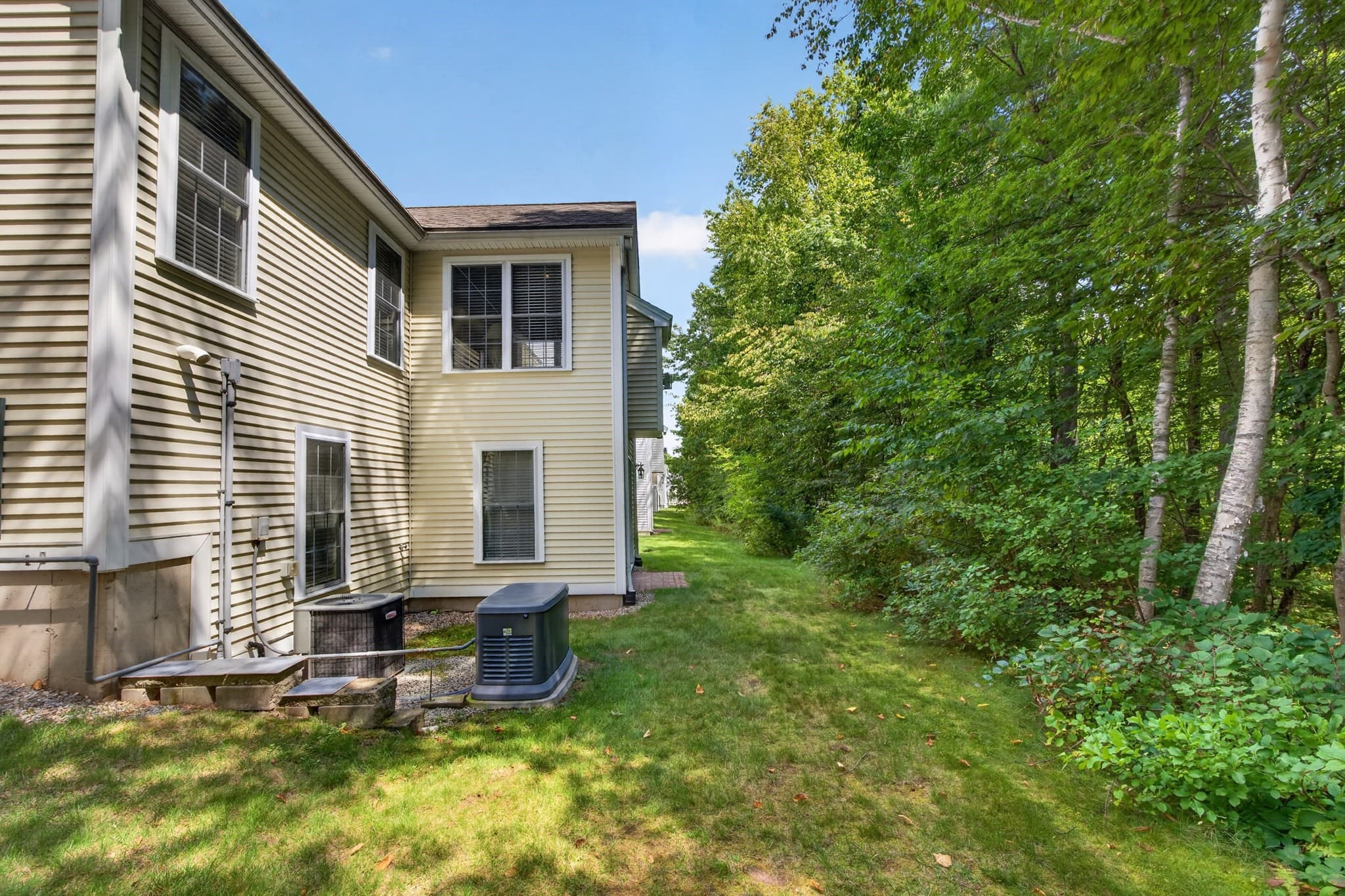 Condominium at 55 Windemere Circle # 16, Tyngsborough MA 01879, Tyngsborough, photo 35 of 36