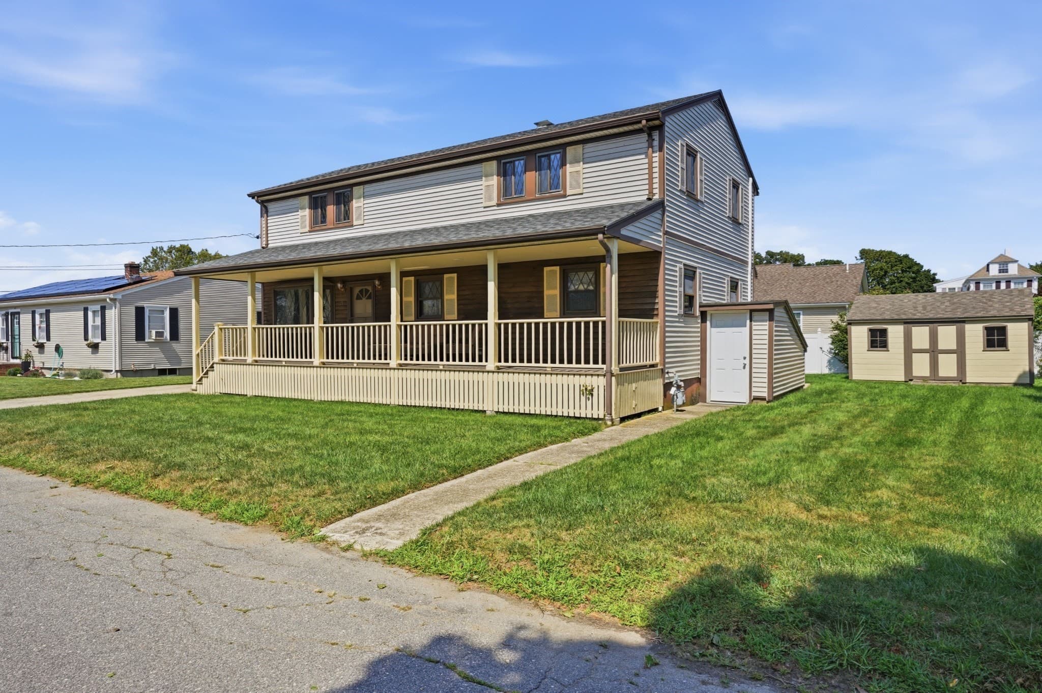 21 Webster St, Dartmouth MA 02748