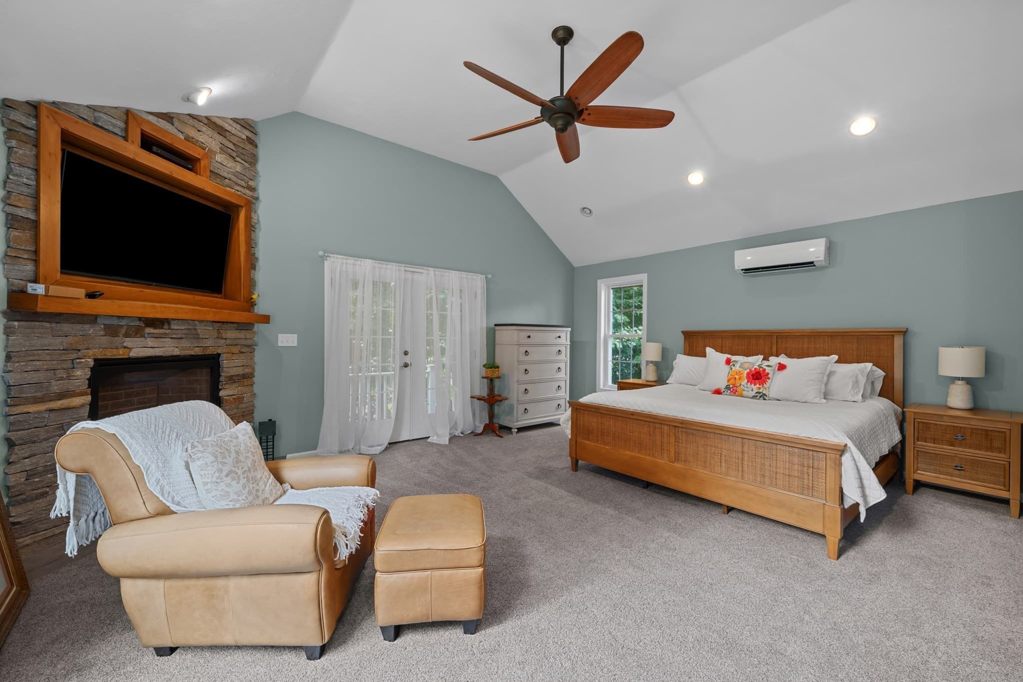 Single Family Residence at 114 Elmwood Avenue, Holden MA 01520, Holden, photo 20 of 40