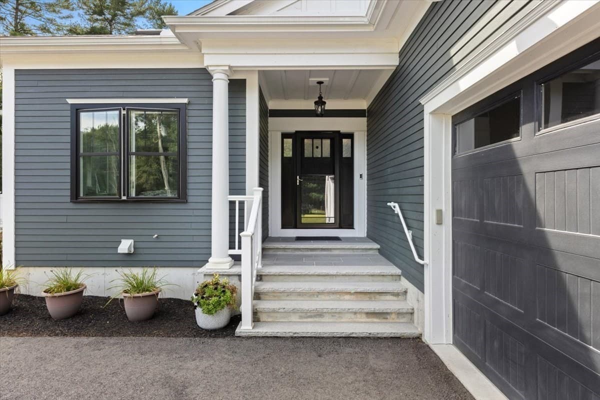 Single Family Residence at 252 Scadding St, Taunton MA 02780, Taunton, photo 7 of 41
