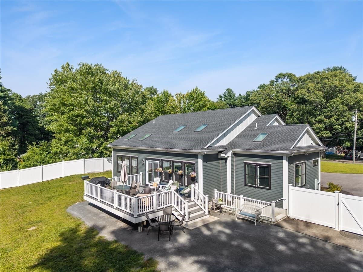 Single Family Residence at 252 Scadding St, Taunton MA 02780, Taunton, photo 34 of 41