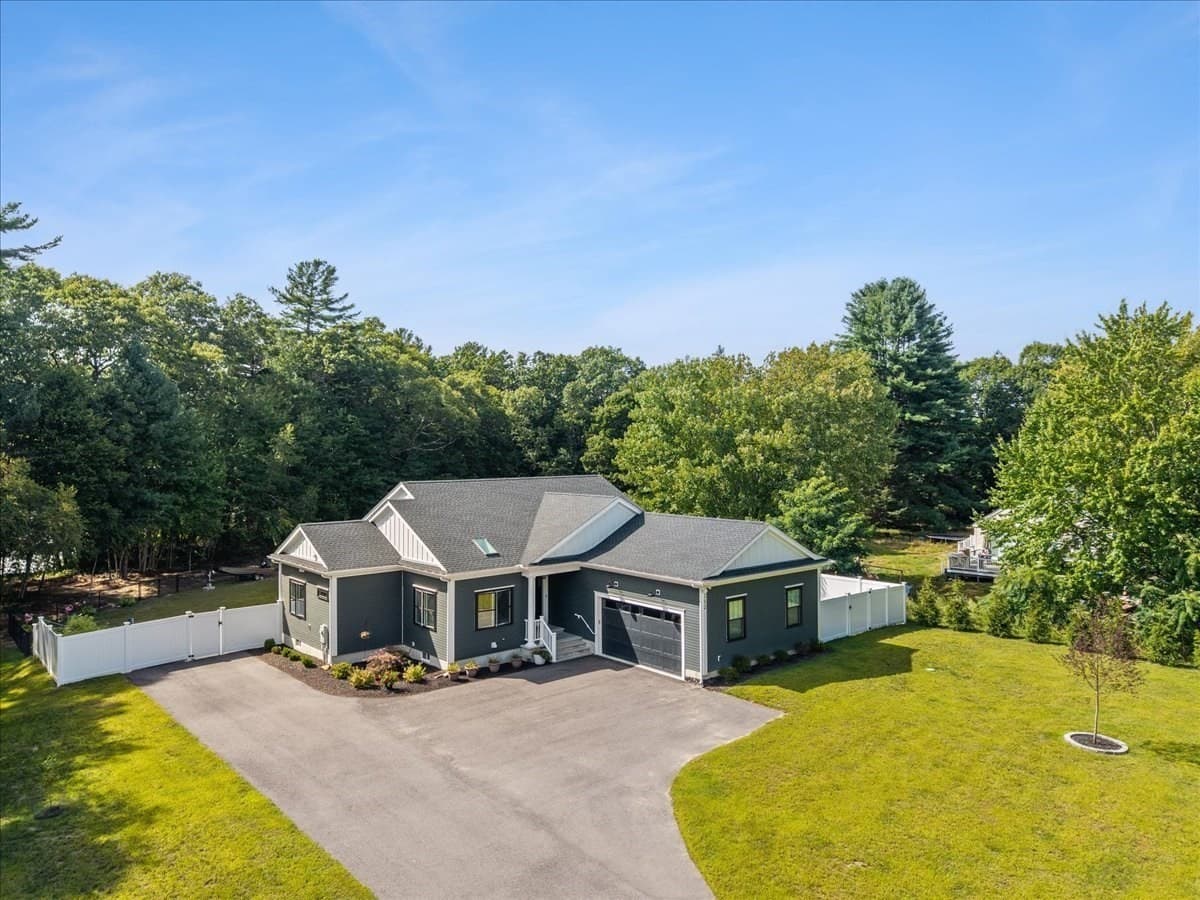Single Family Residence at 252 Scadding St, Taunton MA 02780, Taunton, photo 33 of 41
