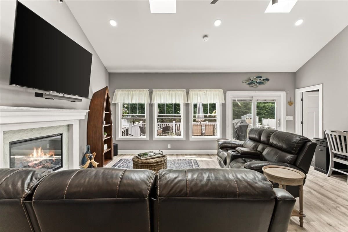 Single Family Residence at 252 Scadding St, Taunton MA 02780, Taunton, photo 14 of 41